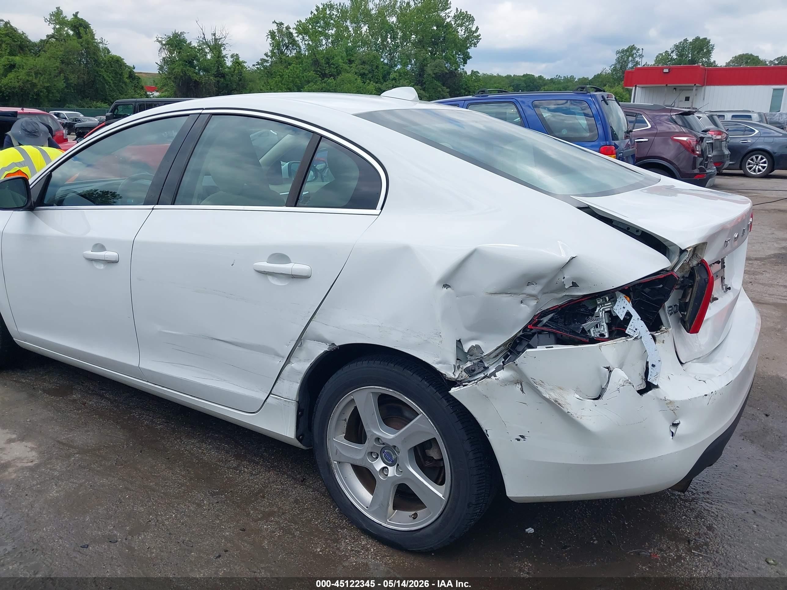 2012 Volvo S60 T5 White vin: YV1622FS9C2080961