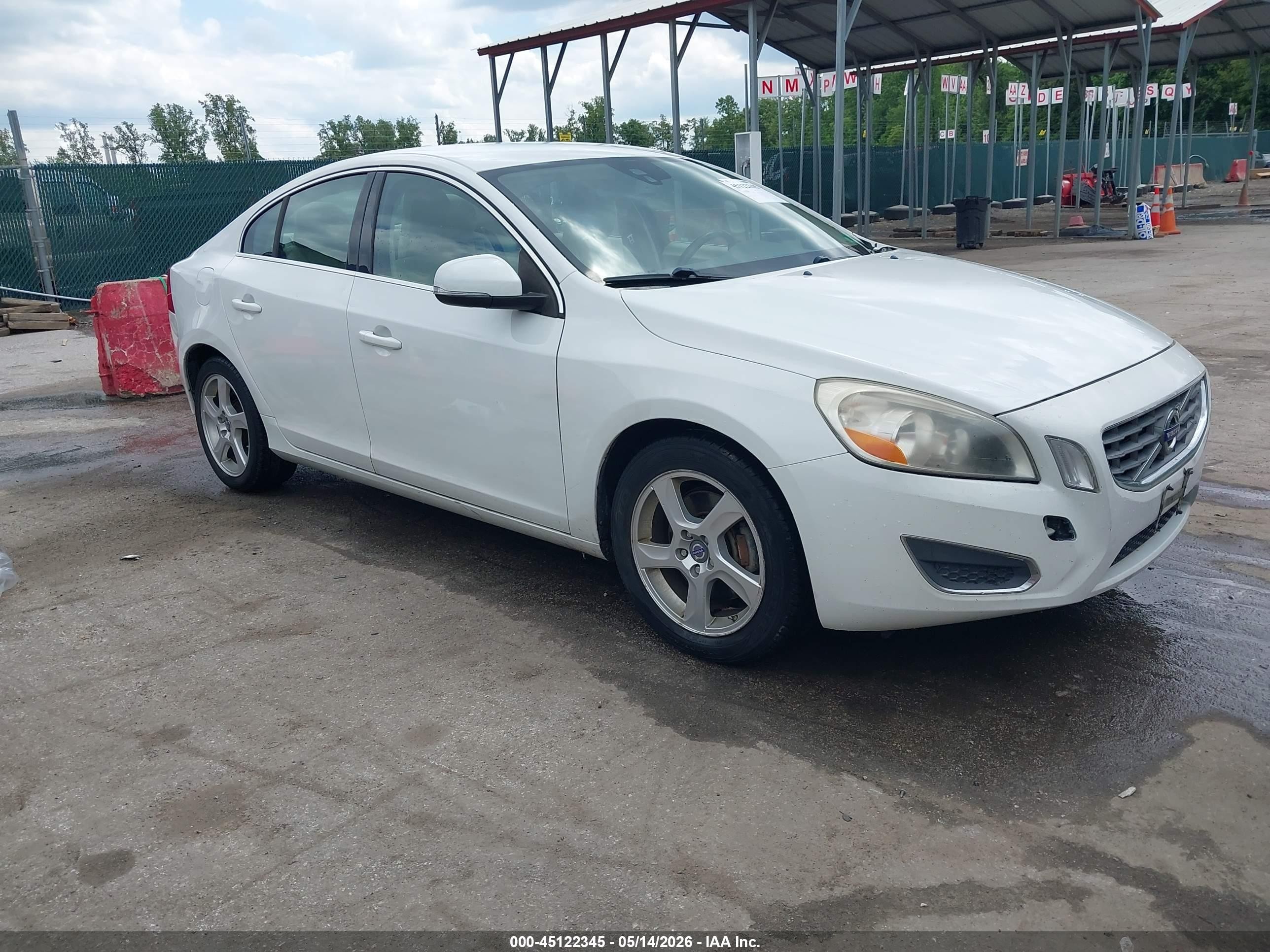 2012 Volvo S60 T5 White vin: YV1622FS9C2080961