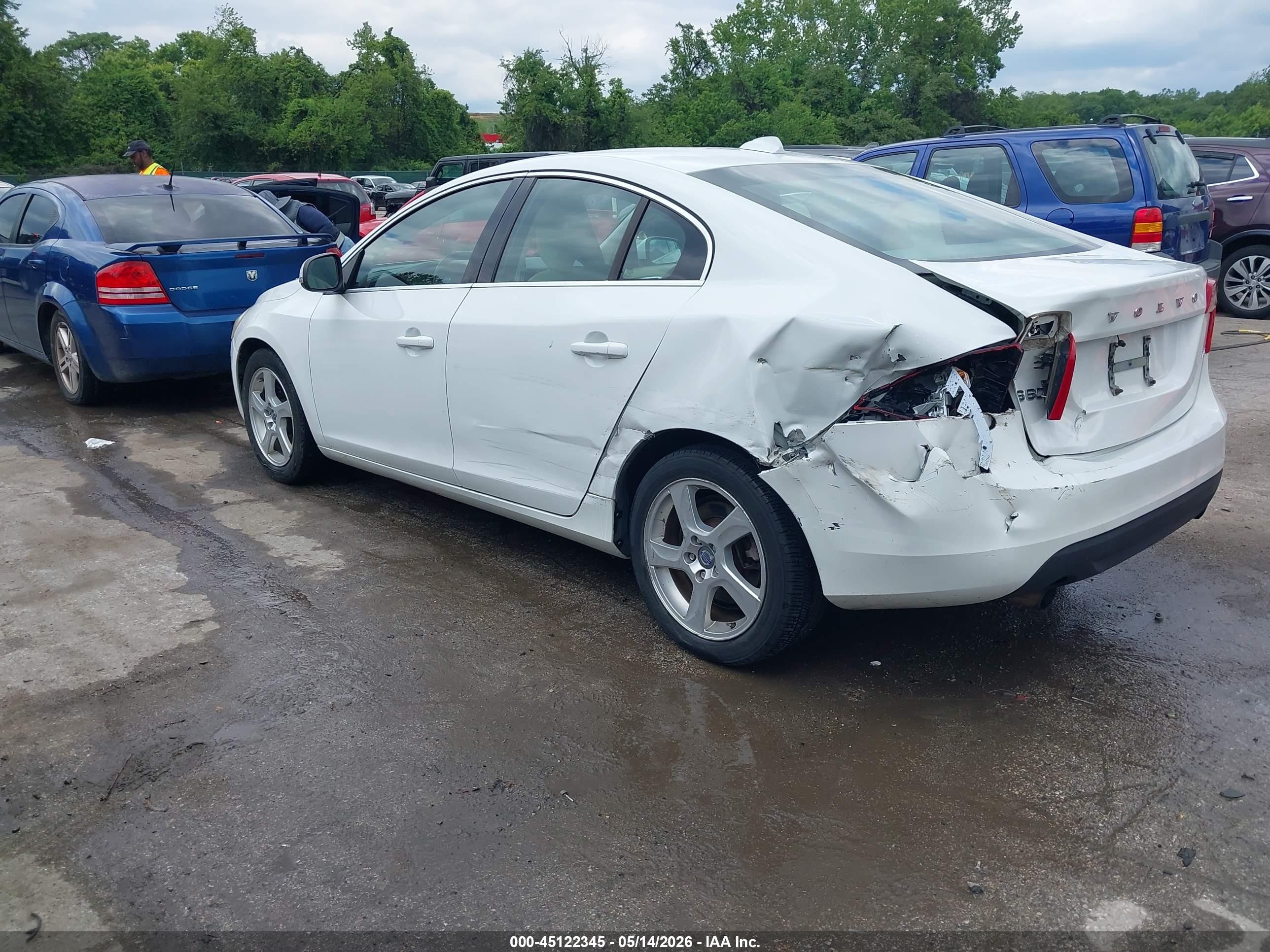 2012 Volvo S60 T5 White vin: YV1622FS9C2080961