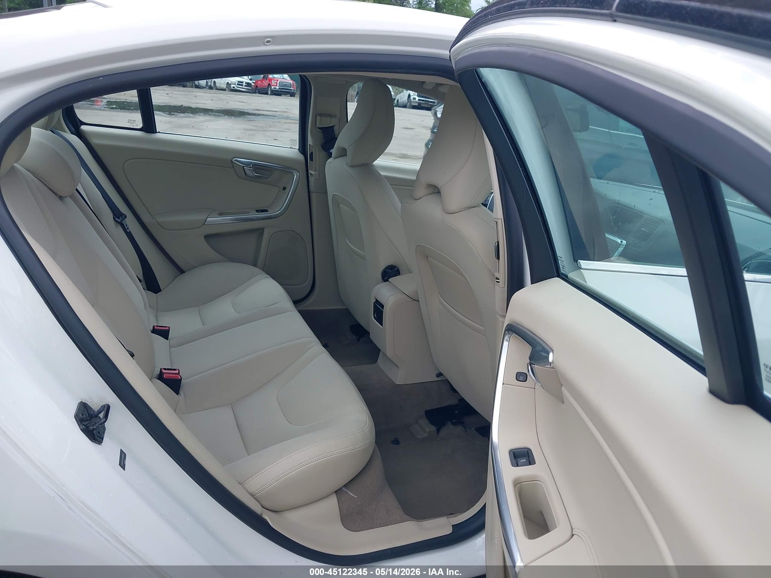 2012 Volvo S60 T5 White vin: YV1622FS9C2080961