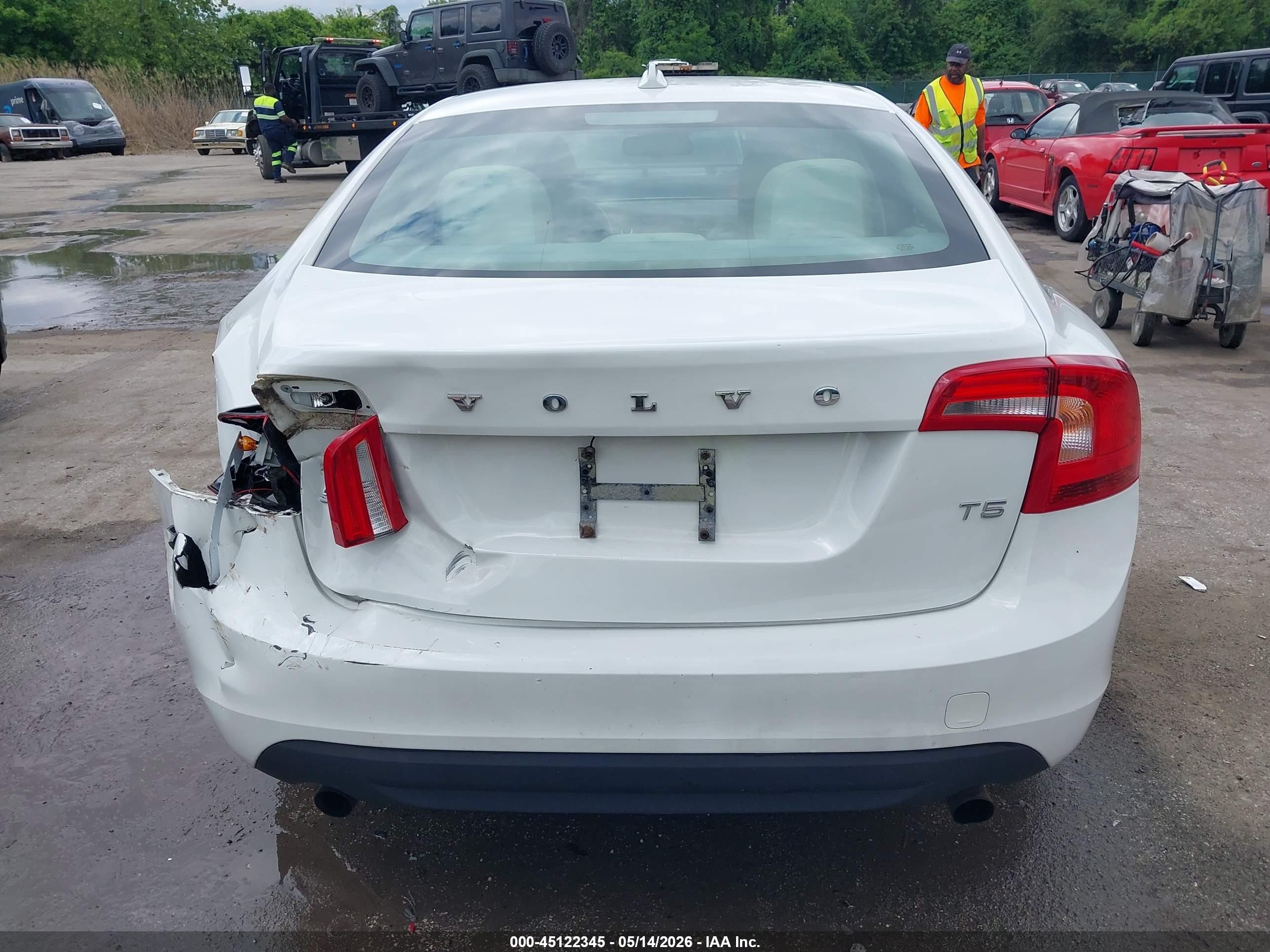 2012 Volvo S60 T5 White vin: YV1622FS9C2080961