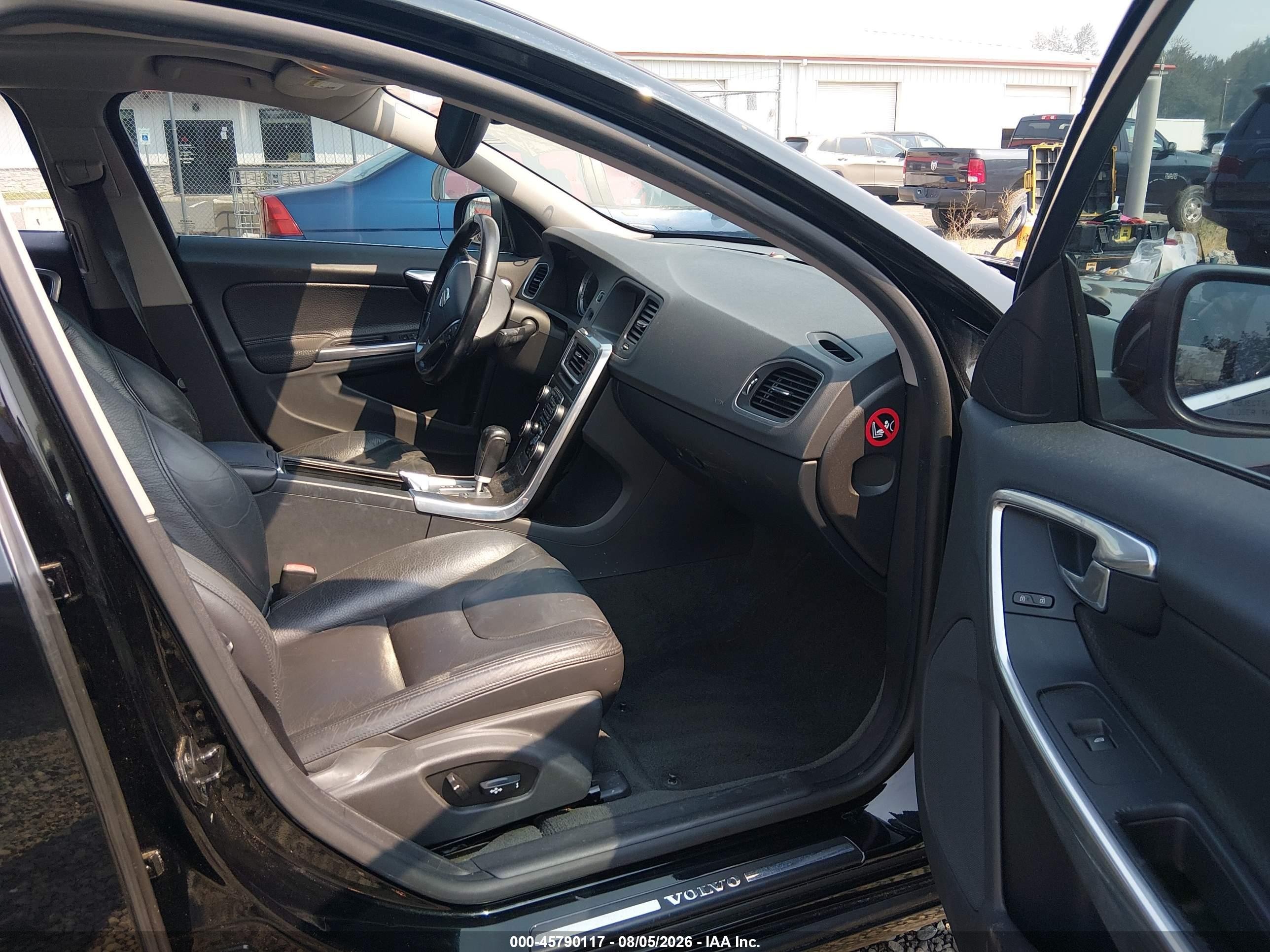 2012 Volvo S60 T5/t5 W/moonroof Black vin: YV1622FS9C2103087
