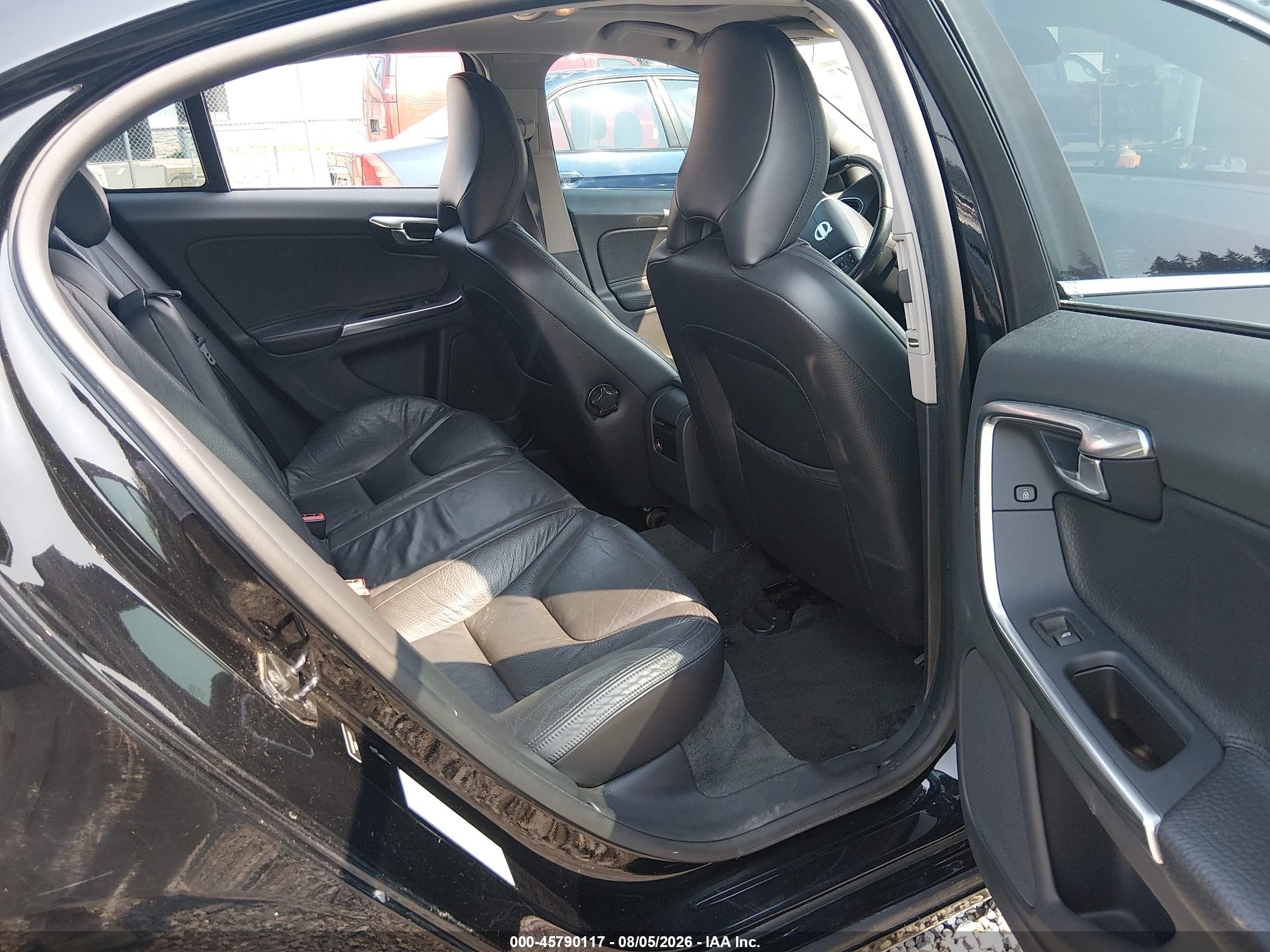 2012 Volvo S60 T5/t5 W/moonroof Black vin: YV1622FS9C2103087