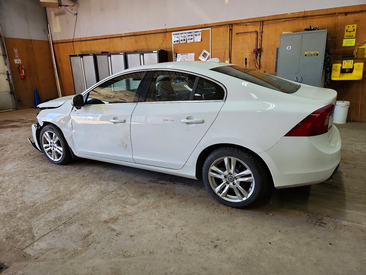 2012 Volvo S60 T5 White vin: YV1622FS9C2115580