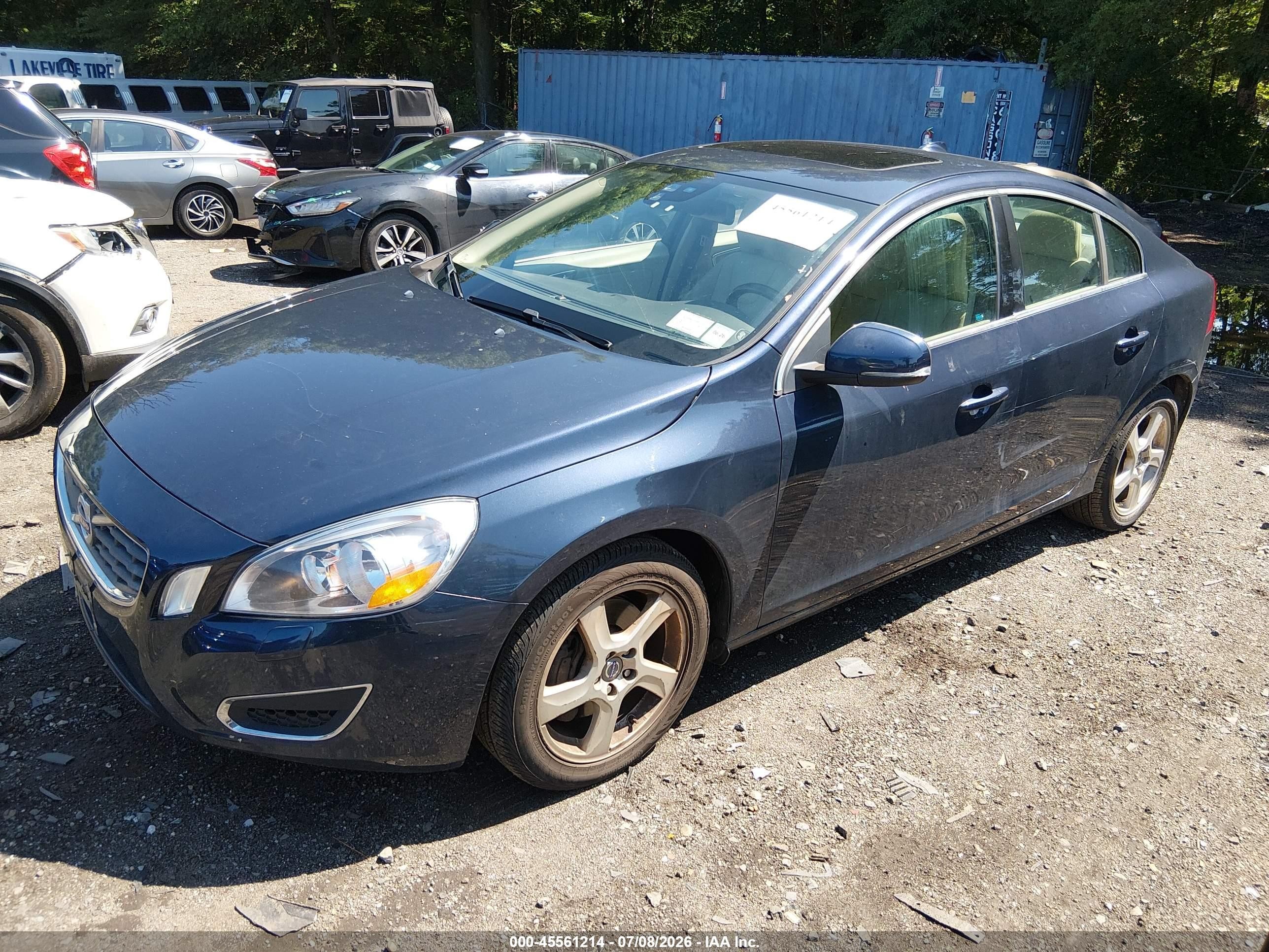 2012 Volvo S60 T5/t5 W/moonroof Blue vin: YV1622FS9C2145551