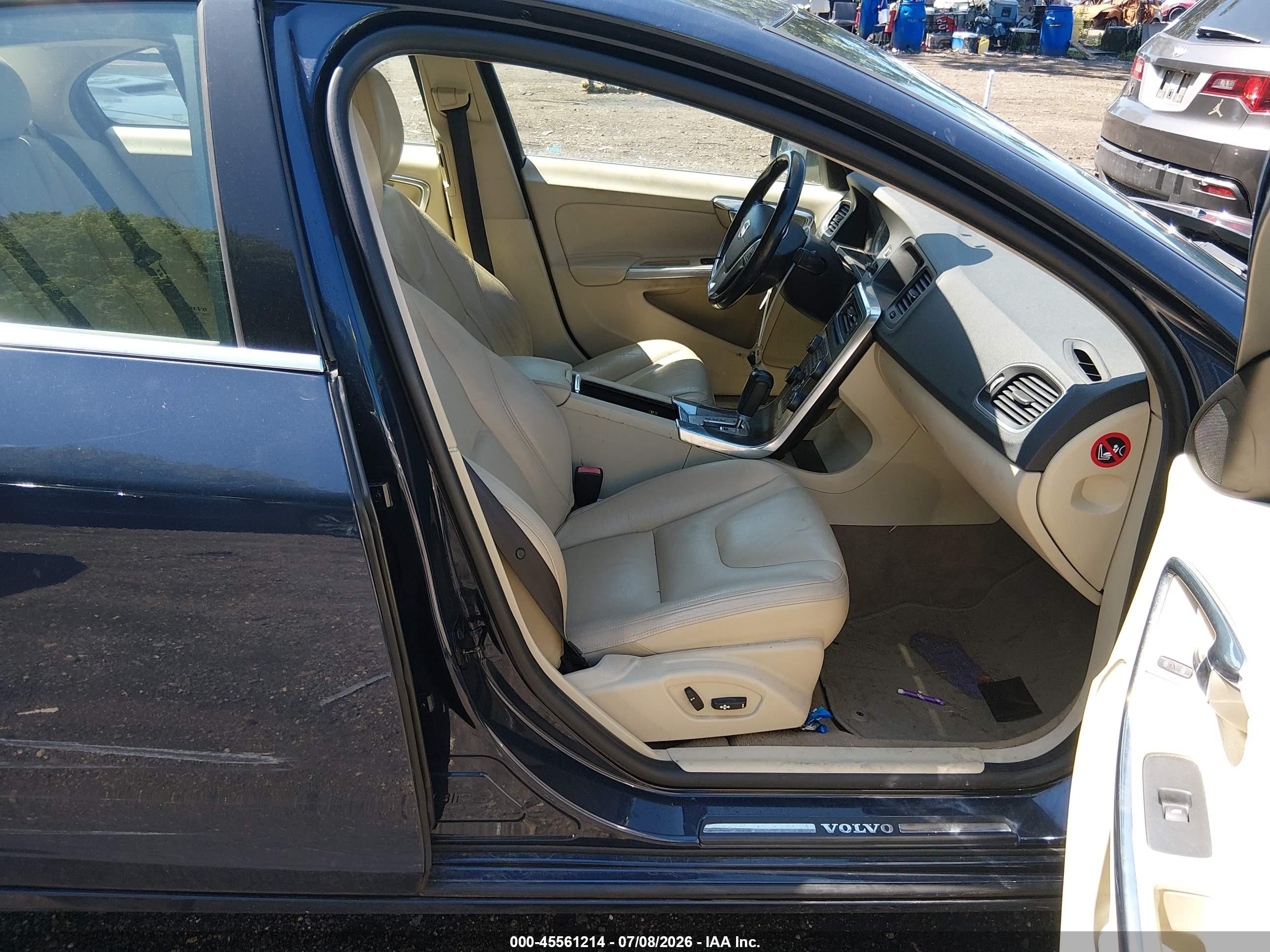 2012 Volvo S60 T5/t5 W/moonroof Blue vin: YV1622FS9C2145551