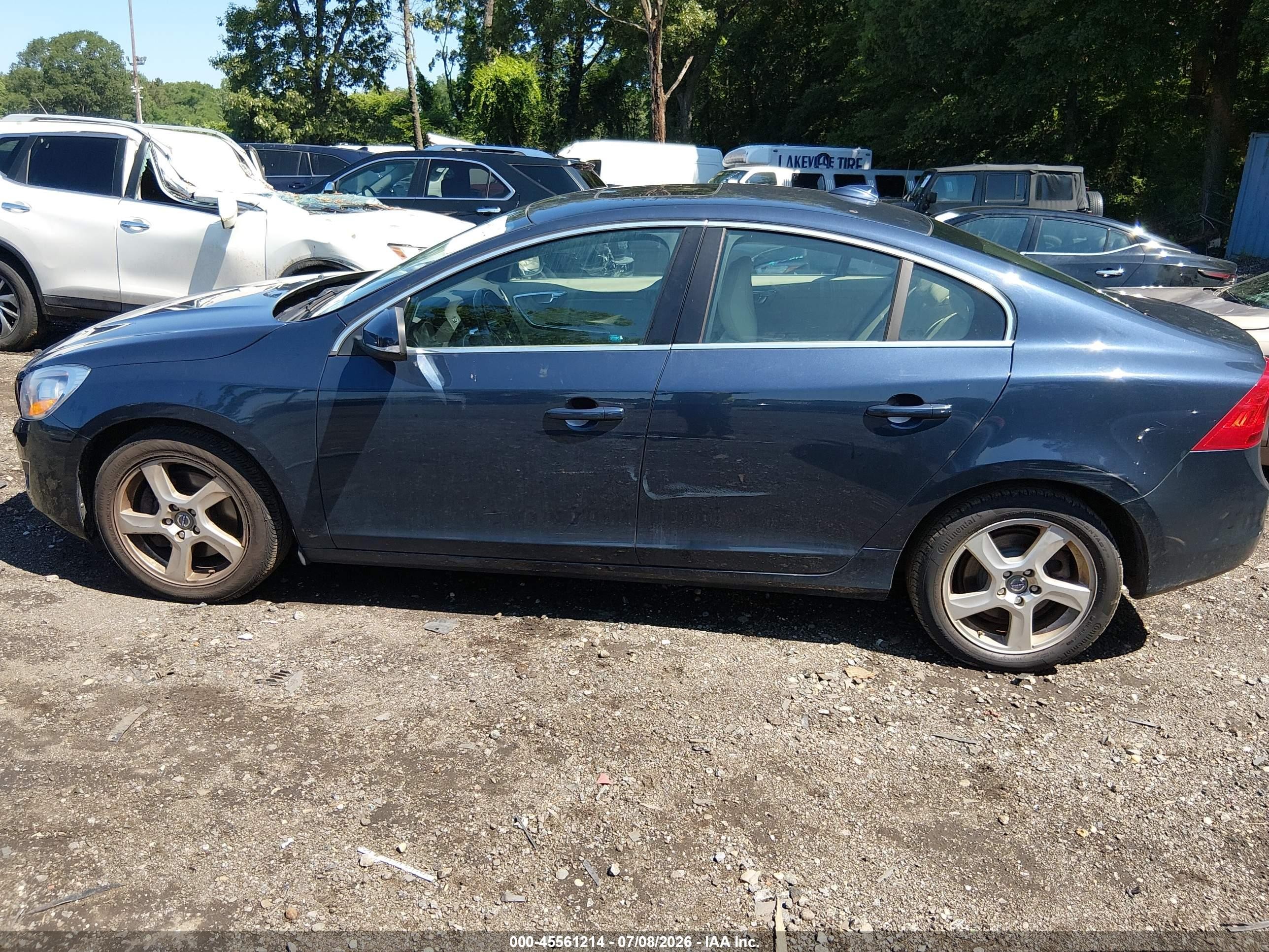 2012 Volvo S60 T5/t5 W/moonroof Blue vin: YV1622FS9C2145551