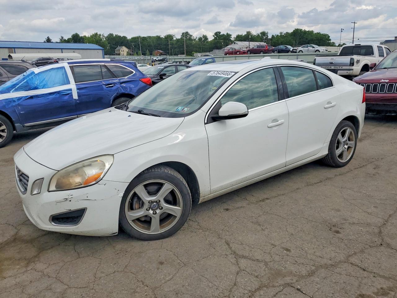 2012 Volvo S60 T5 Белый vin: YV1622FSXC2030067