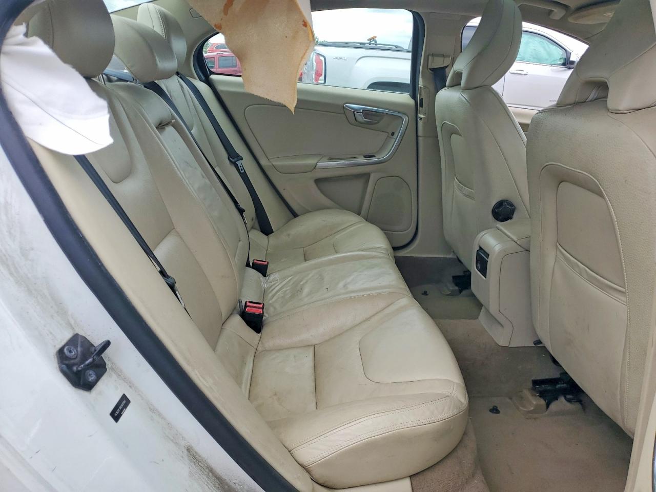 2012 Volvo S60 T5 White vin: YV1622FSXC2030067
