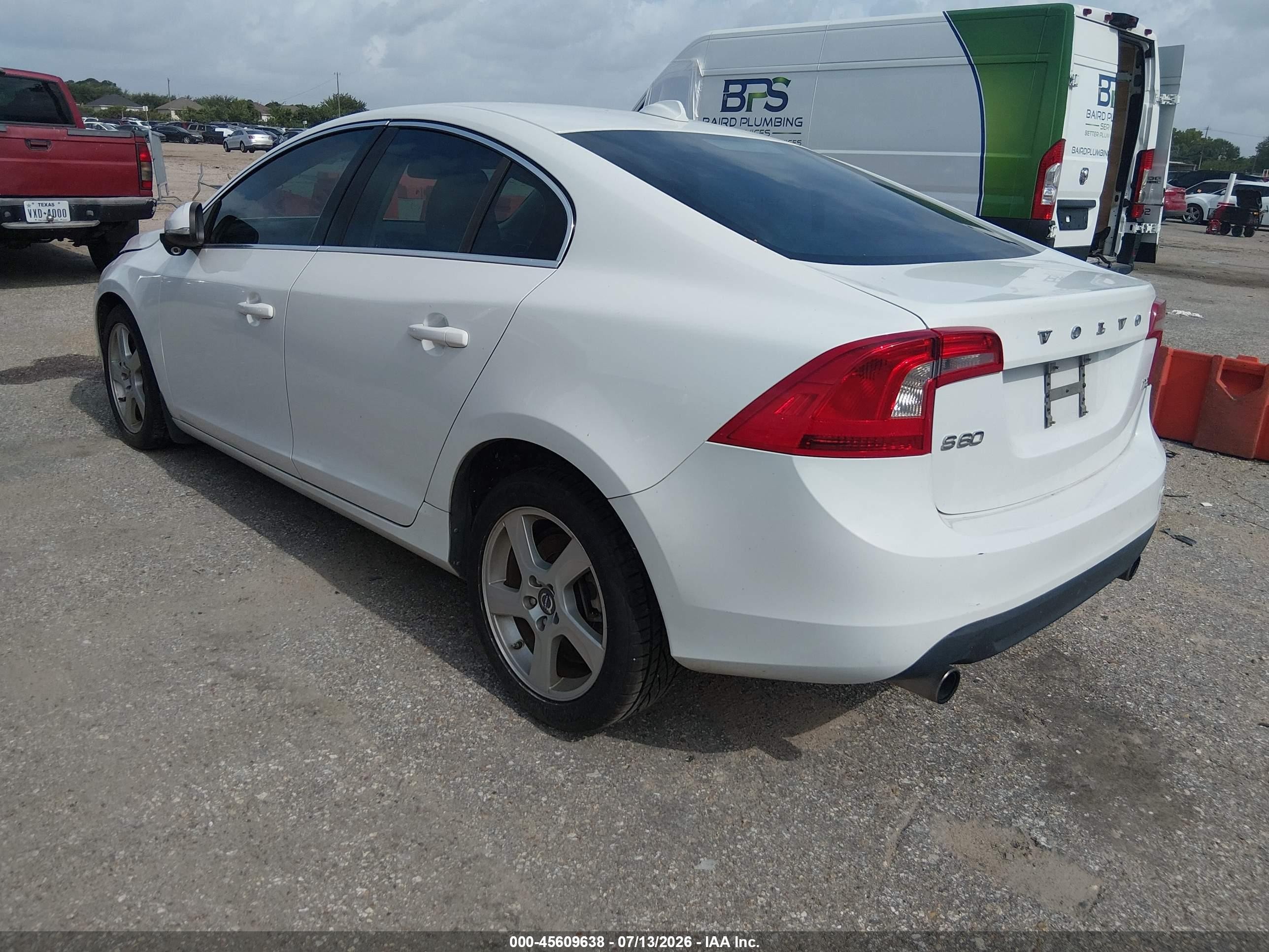 2012 Volvo S60 T5 White vin: YV1622FSXC2099535