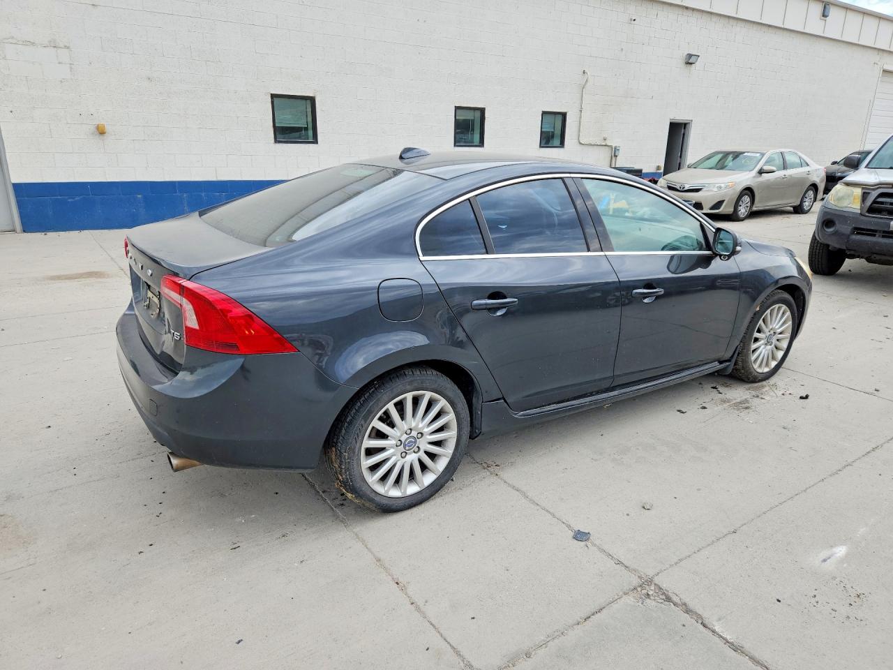 2012 Volvo S60 T5 Gray vin: YV1622FSXC2100179