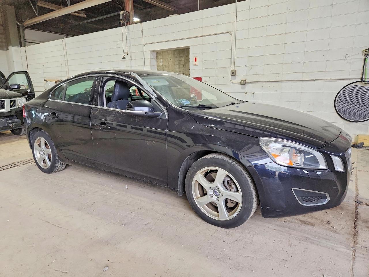 2012 Volvo S60 T5 Black vin: YV1622FSXC2139029