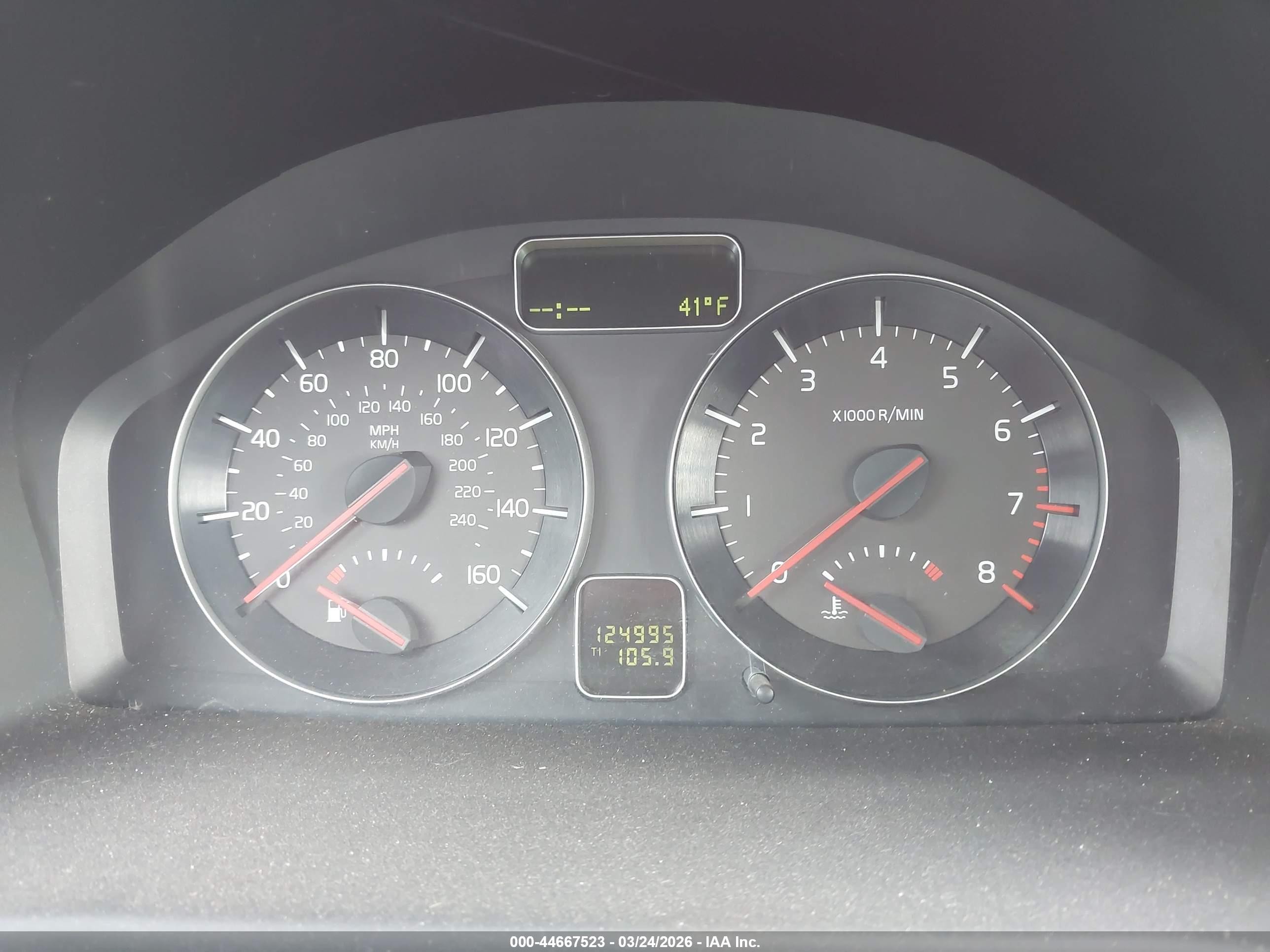 2010 Volvo C70 T5 Silver vin: YV1672MC0AJ091895