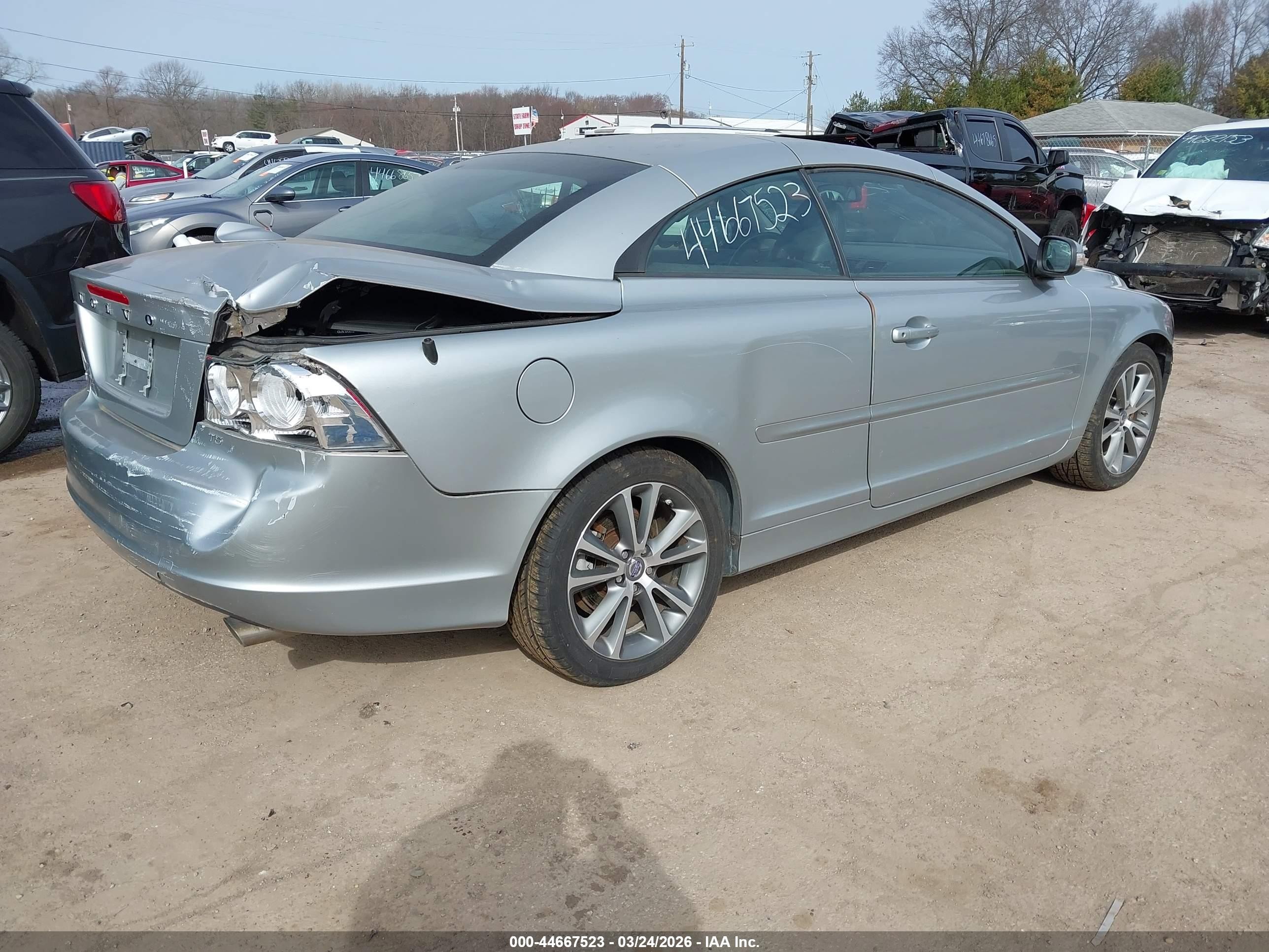 2010 Volvo C70 T5 Silver vin: YV1672MC0AJ091895