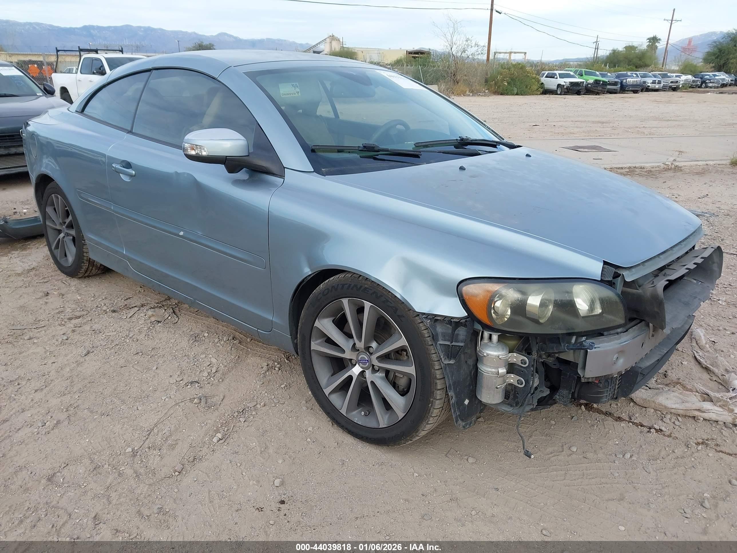 2010 Volvo C70 T5 Beige vin: YV1672MC0AJ094439