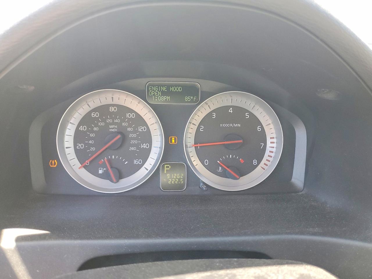 2011 Volvo C70 White vin: YV1672MC0BJ107076
