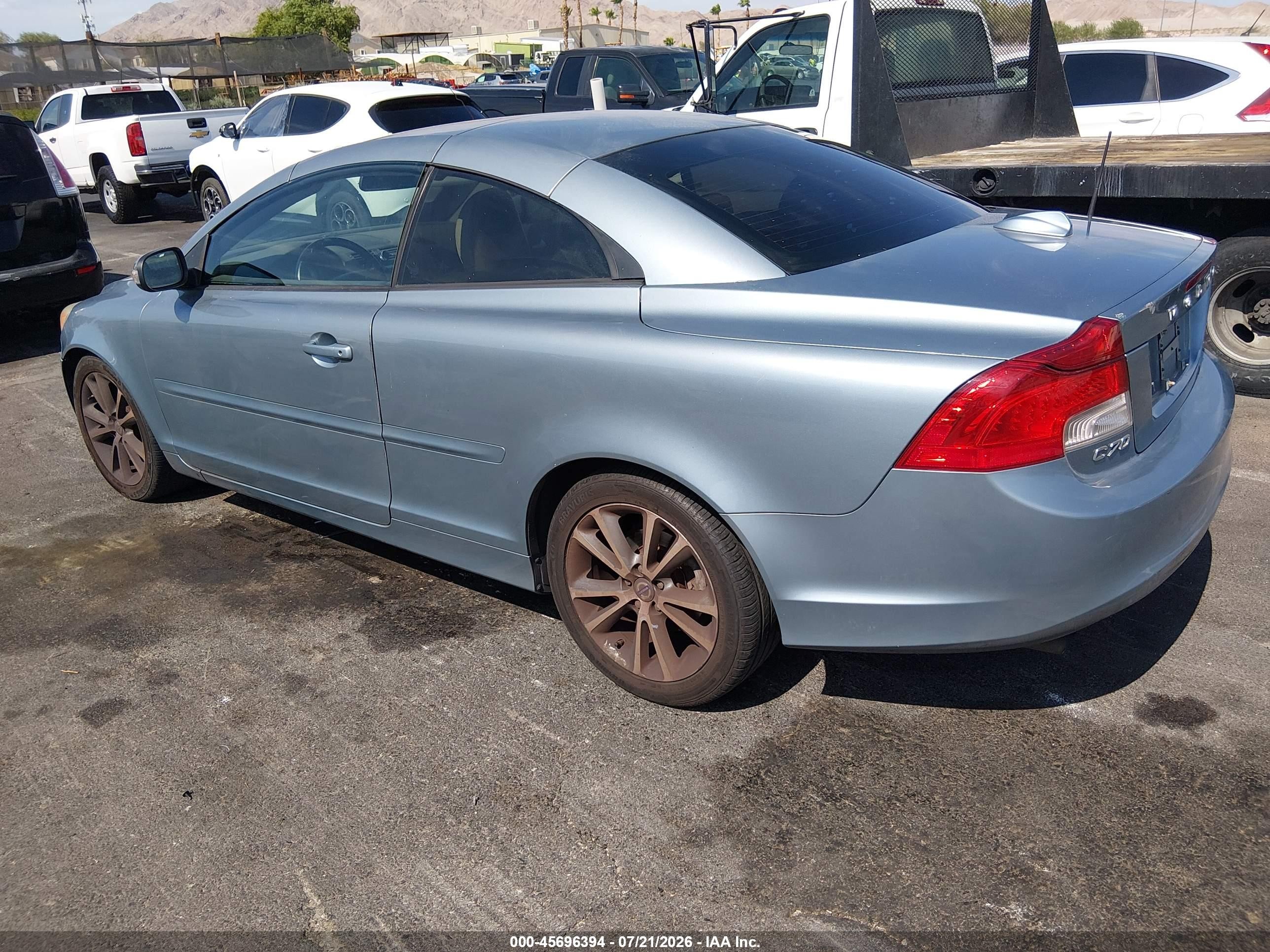 2011 Volvo C70 T5 (retail Only) Light Blue vin: YV1672MC0BJ107188