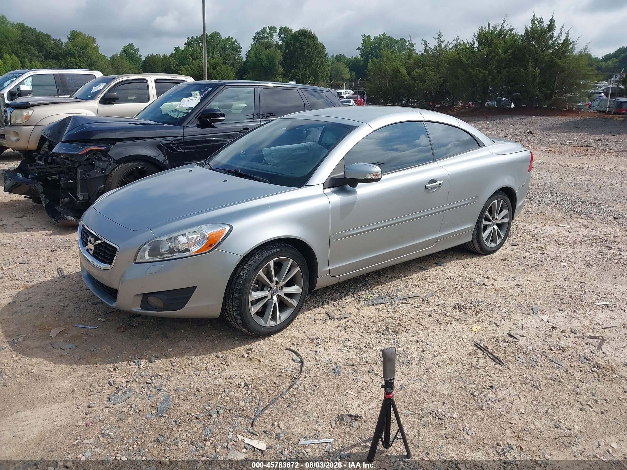 2011 Volvo C70 T5 (fleet Only)/t5 (retail Only) Light Blue vin: YV1672MC0BJ120569