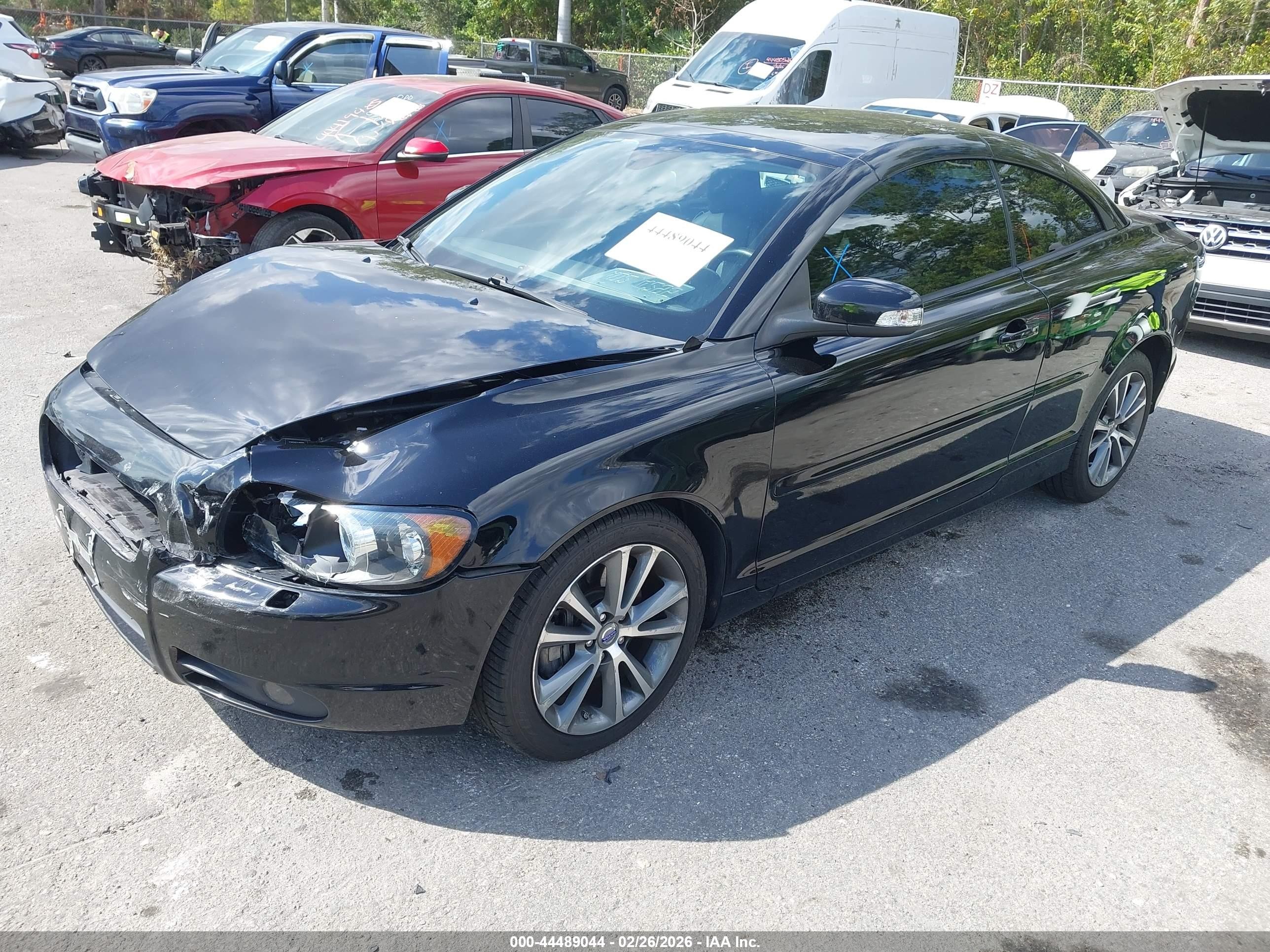 2010 Volvo C70 T5 Black vin: YV1672MC1AJ091856