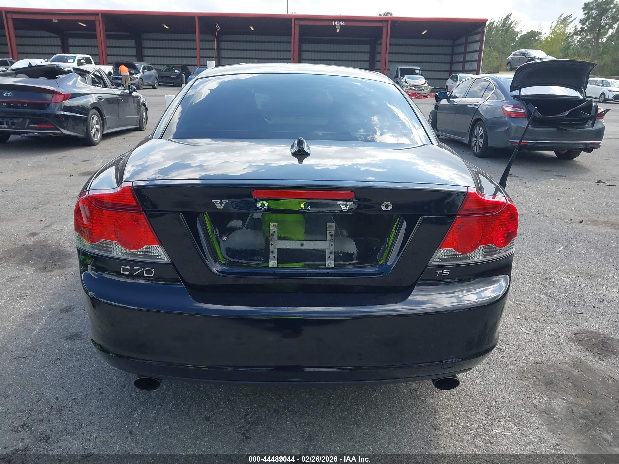 2010 Volvo C70 T5 Black vin: YV1672MC1AJ091856