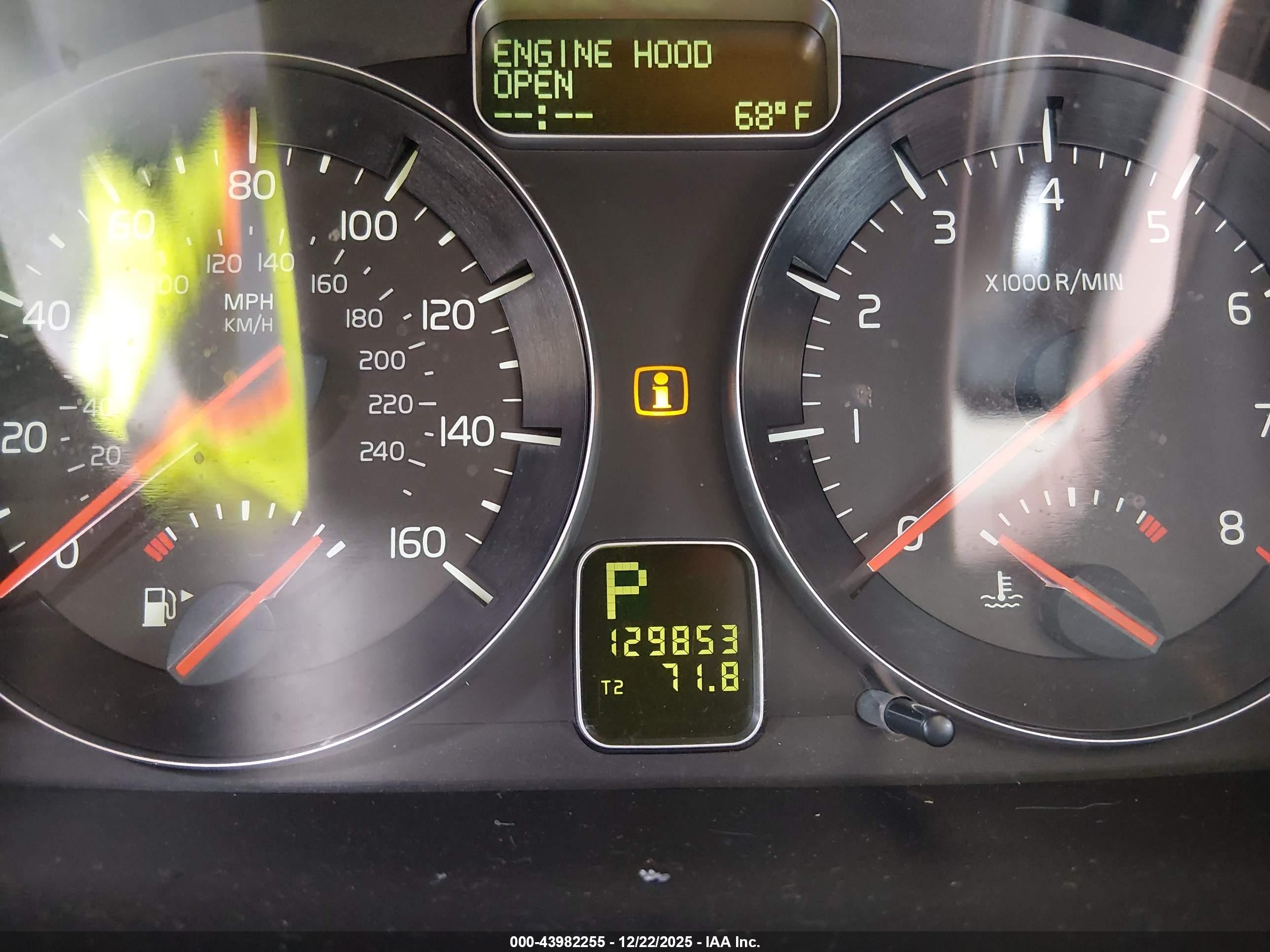 2010 Volvo C70 T5 White vin: YV1672MC1AJ091954