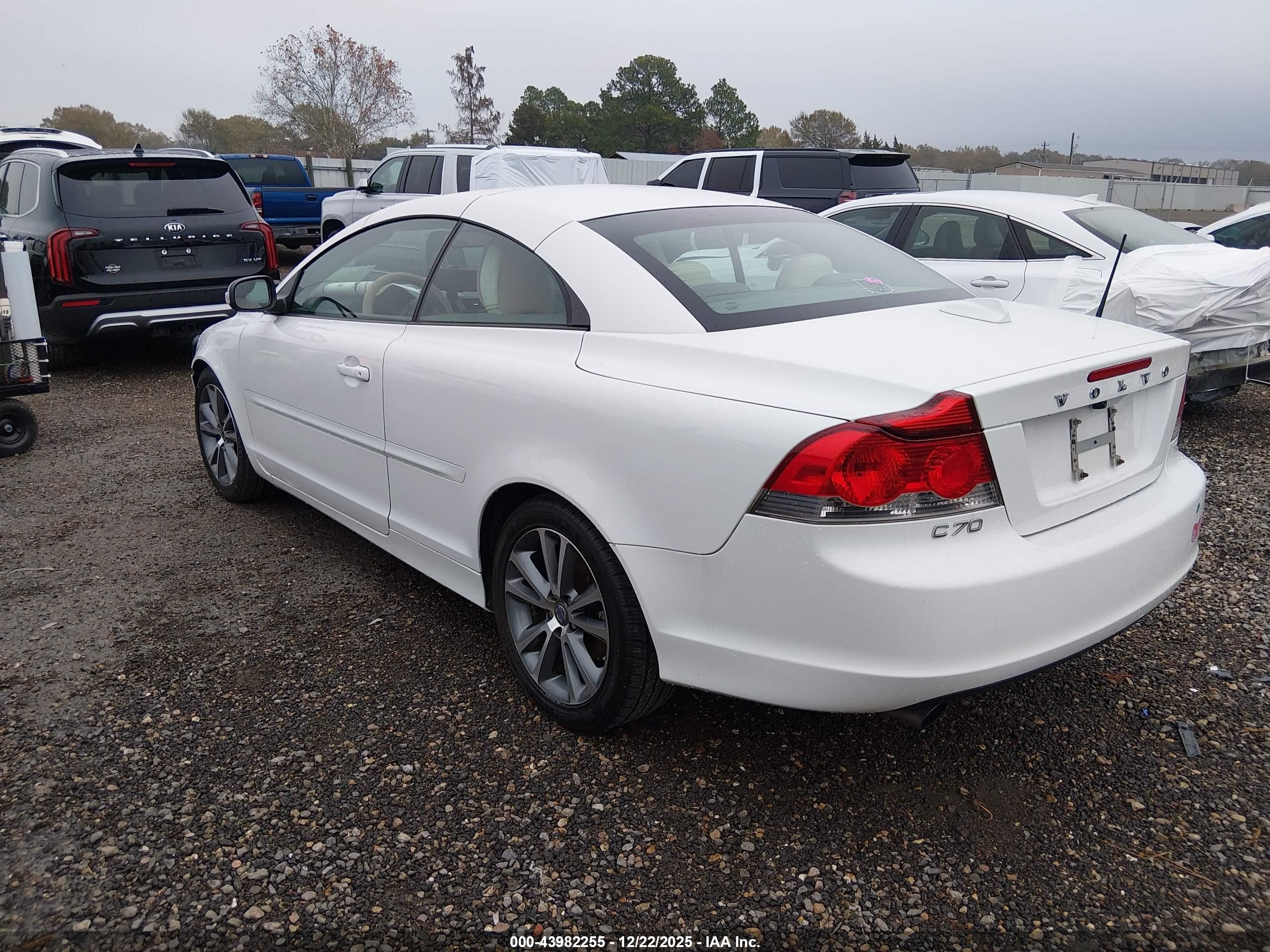 2010 Volvo C70 T5 White vin: YV1672MC1AJ091954
