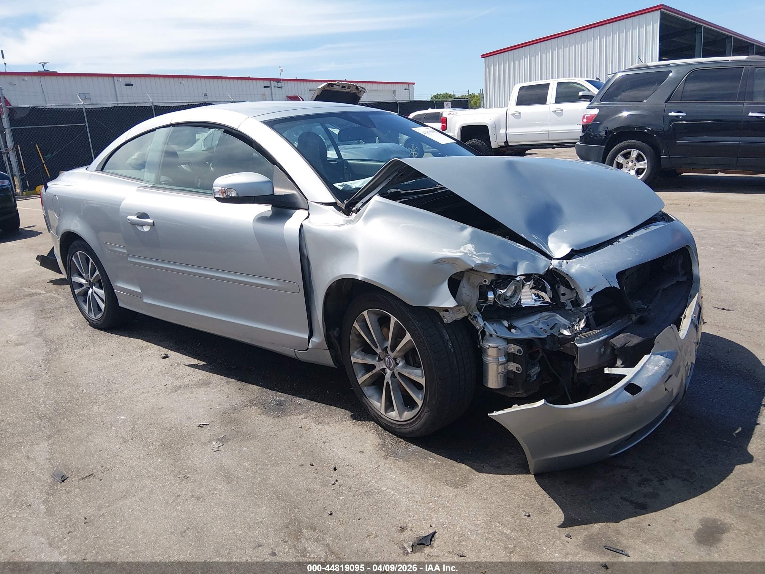 2010 Volvo C70 T5 Silver vin: YV1672MC1AJ092022