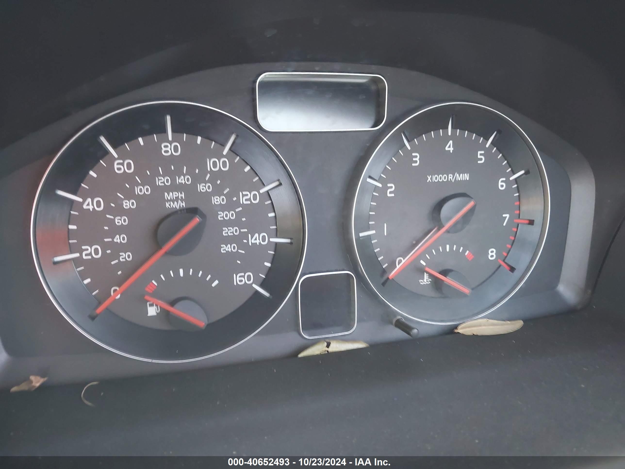 2010 Volvo C70 T5 White vin: YV1672MC1AJ094255
