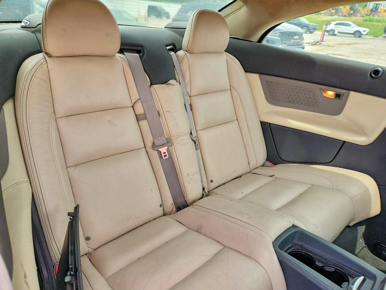 2011 Volvo C70 T5 Black vin: YV1672MC1BJ108186