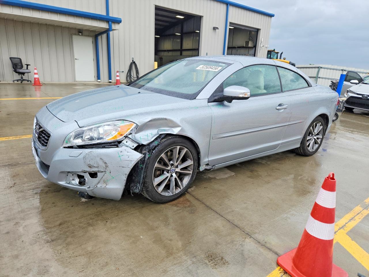 2012 Volvo C70 T5 Silver vin: YV1672MC1CJ125698