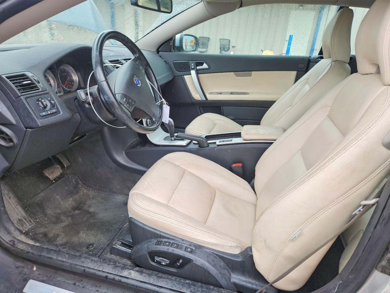 2012 Volvo C70 T5 Silver vin: YV1672MC1CJ125698