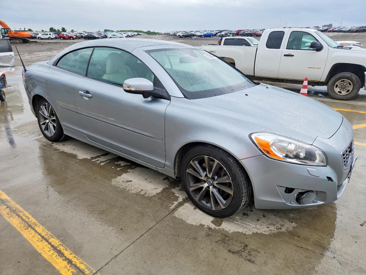 2012 Volvo C70 T5 Silver vin: YV1672MC1CJ125698