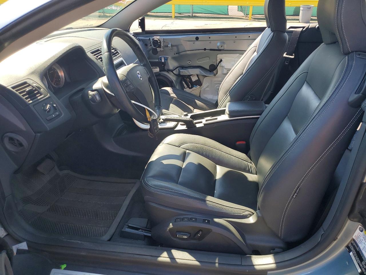 2013 Volvo C70 T5 Blue vin: YV1672MC1DJ136699