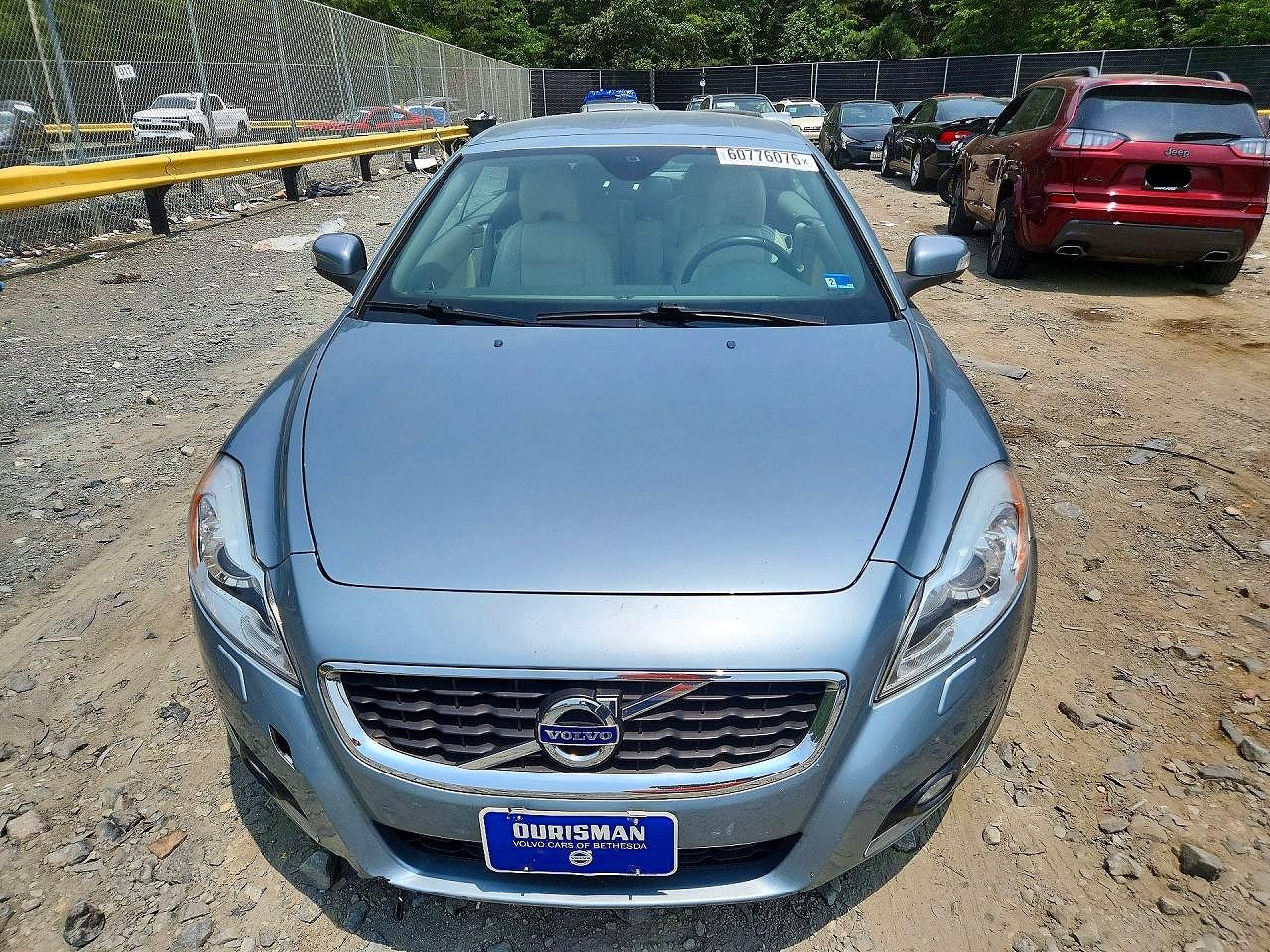 2013 Volvo C70 T5 Blue vin: YV1672MC1DJ138047