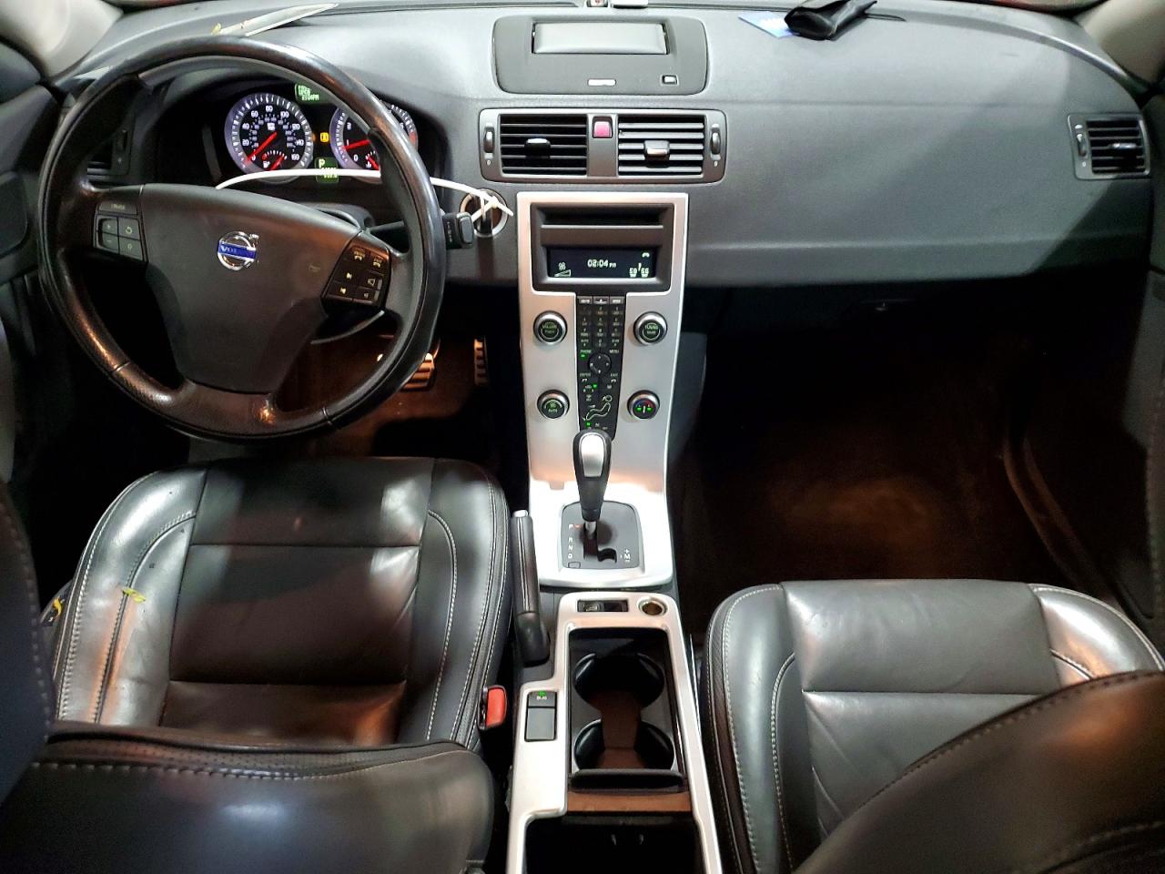 2013 Volvo C70 T5 Maroon vin: YV1672MC1DJ138209