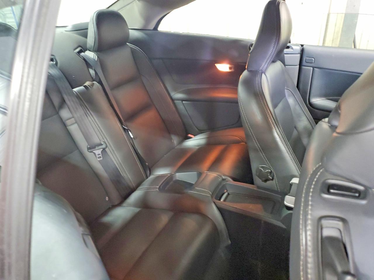 2013 Volvo C70 T5 Maroon vin: YV1672MC1DJ138209