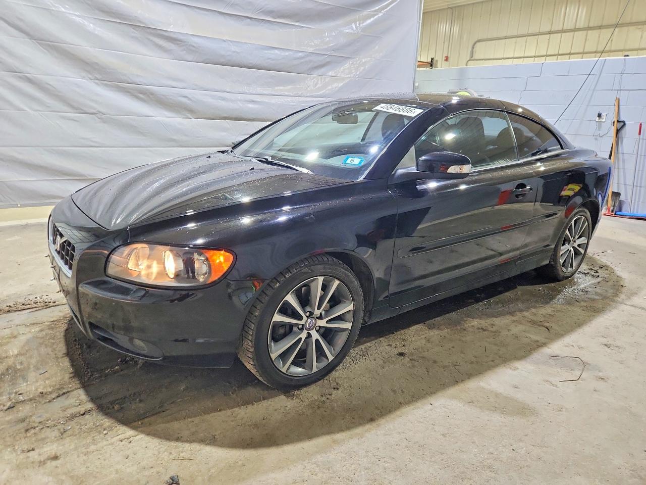 2010 Volvo C70 T5 Black vin: YV1672MC2AJ093017