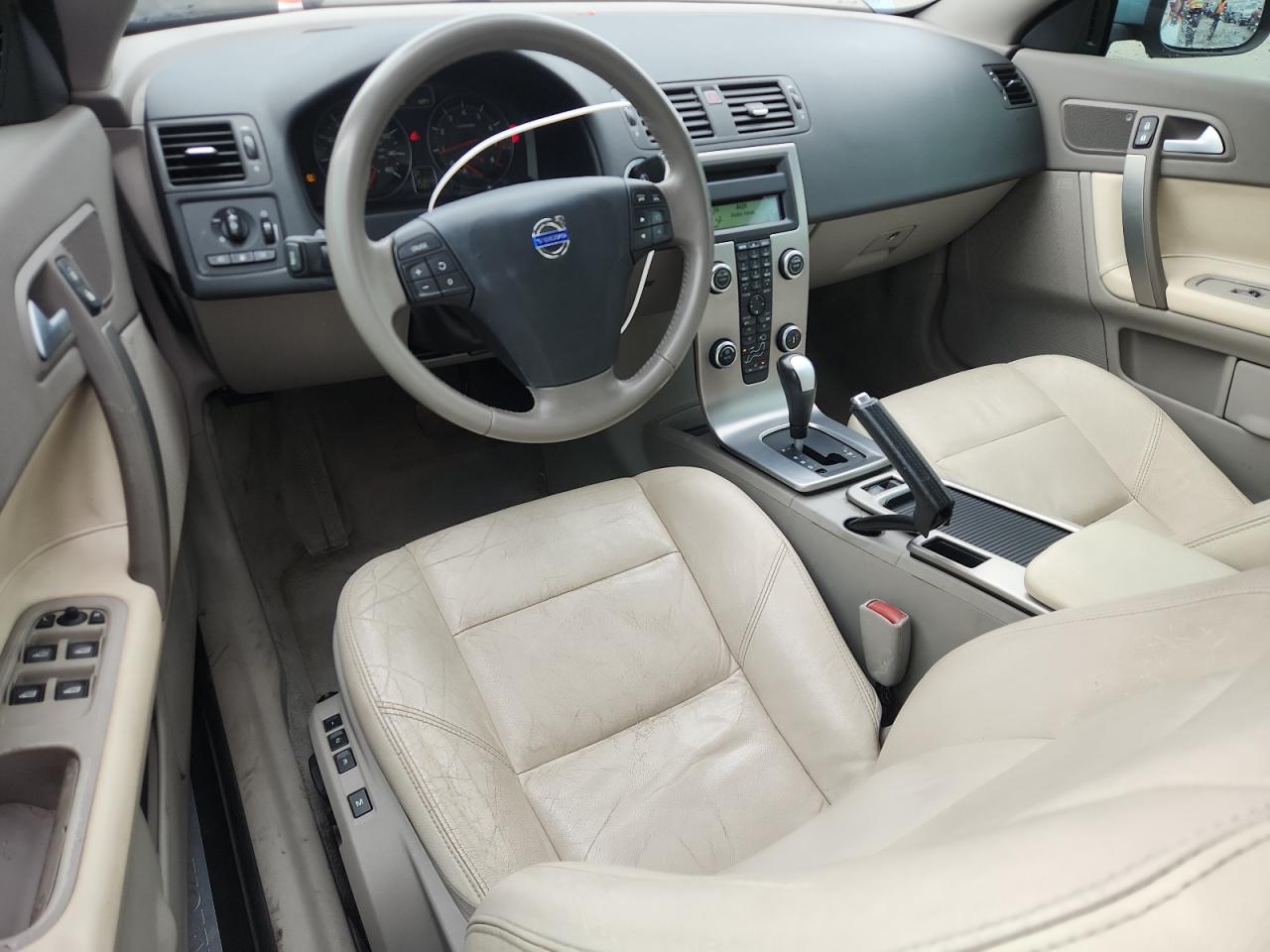 2010 Volvo C70 T5 Blue vin: YV1672MC2AJ093650