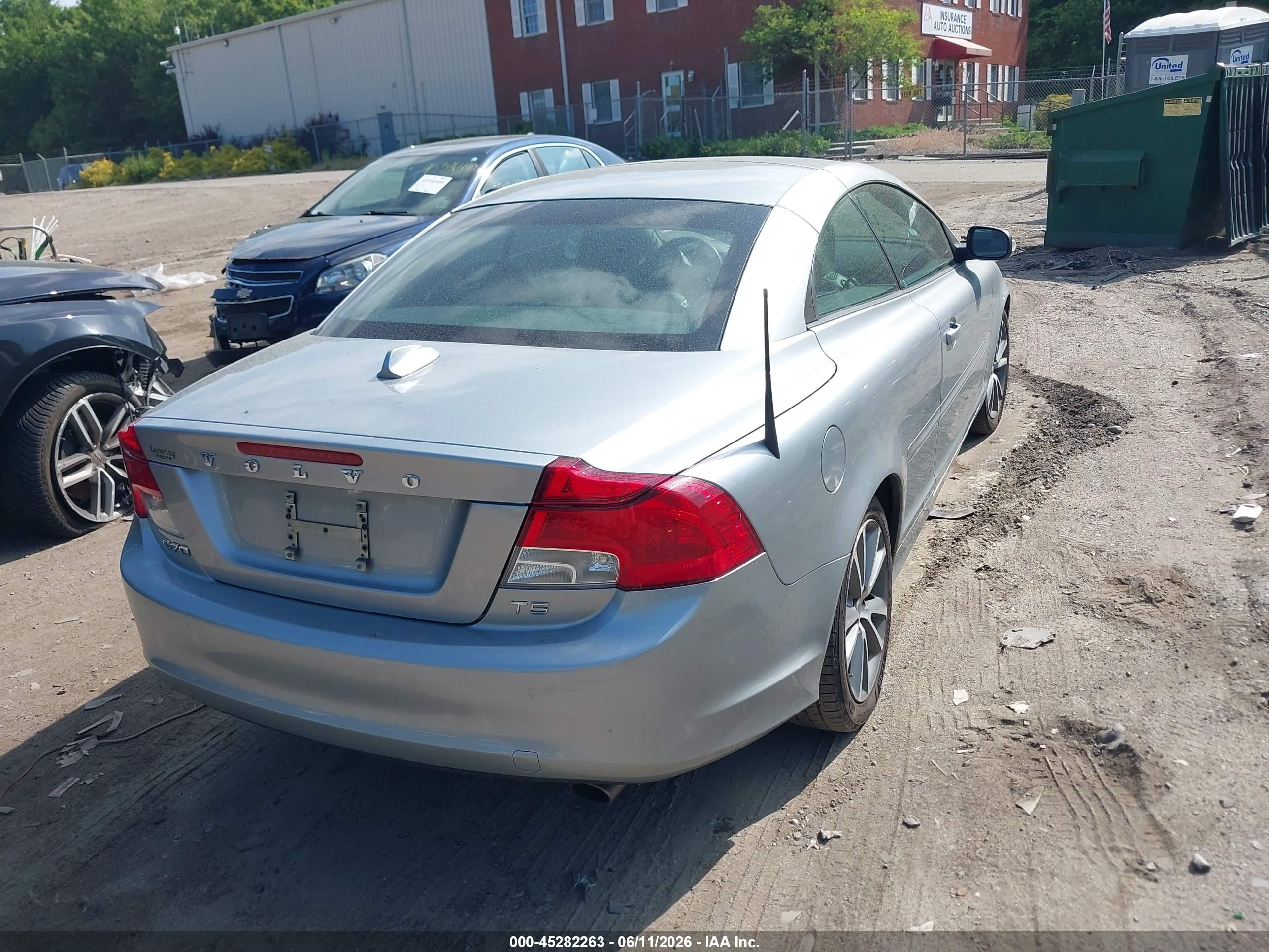 2011 Volvo C70 T5 Silver vin: YV1672MC2BJ118645