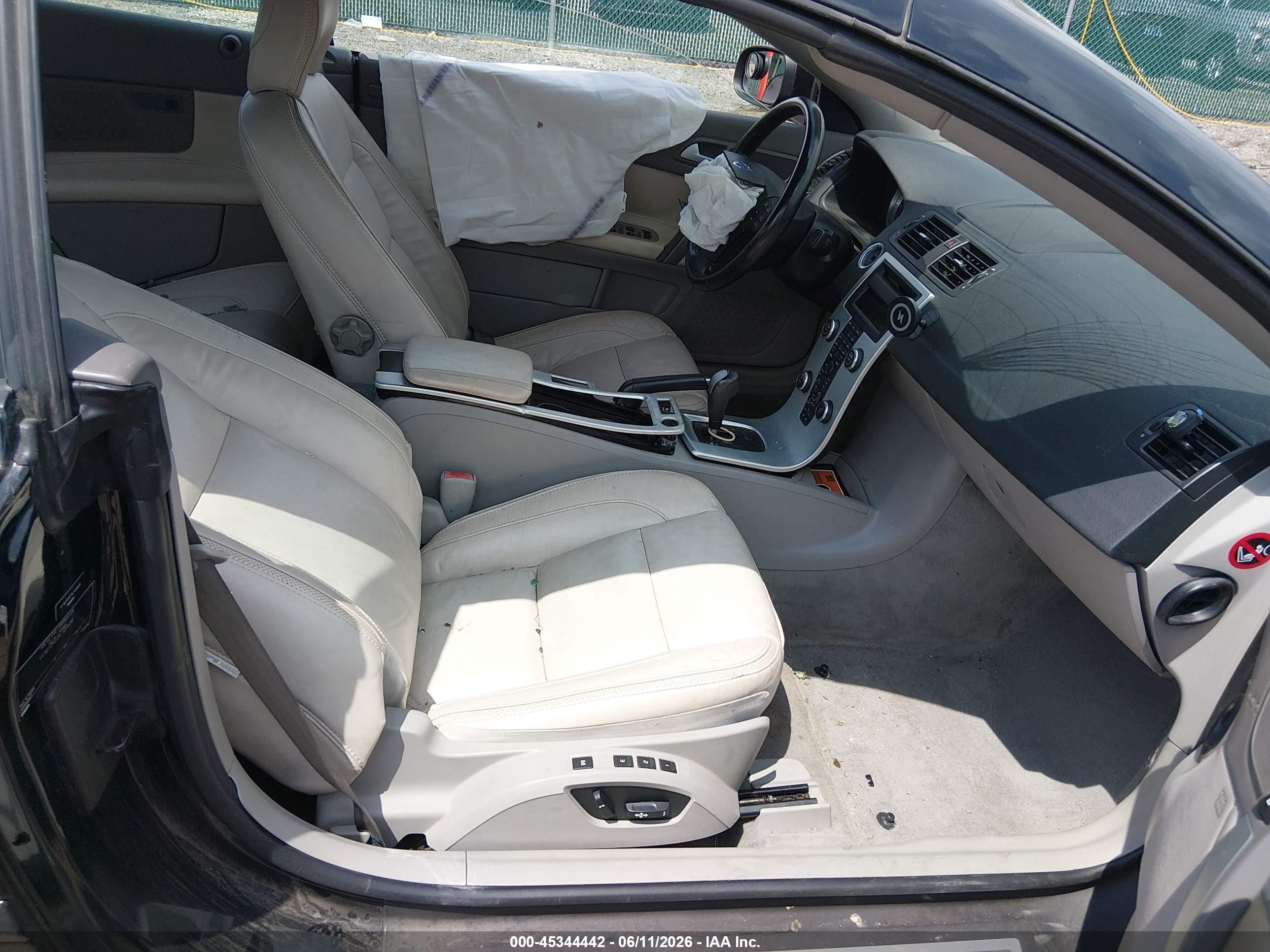 2011 Volvo C70 T5 (fleet Only)/t5 (retail Only) Черный vin: YV1672MC2BJ120699