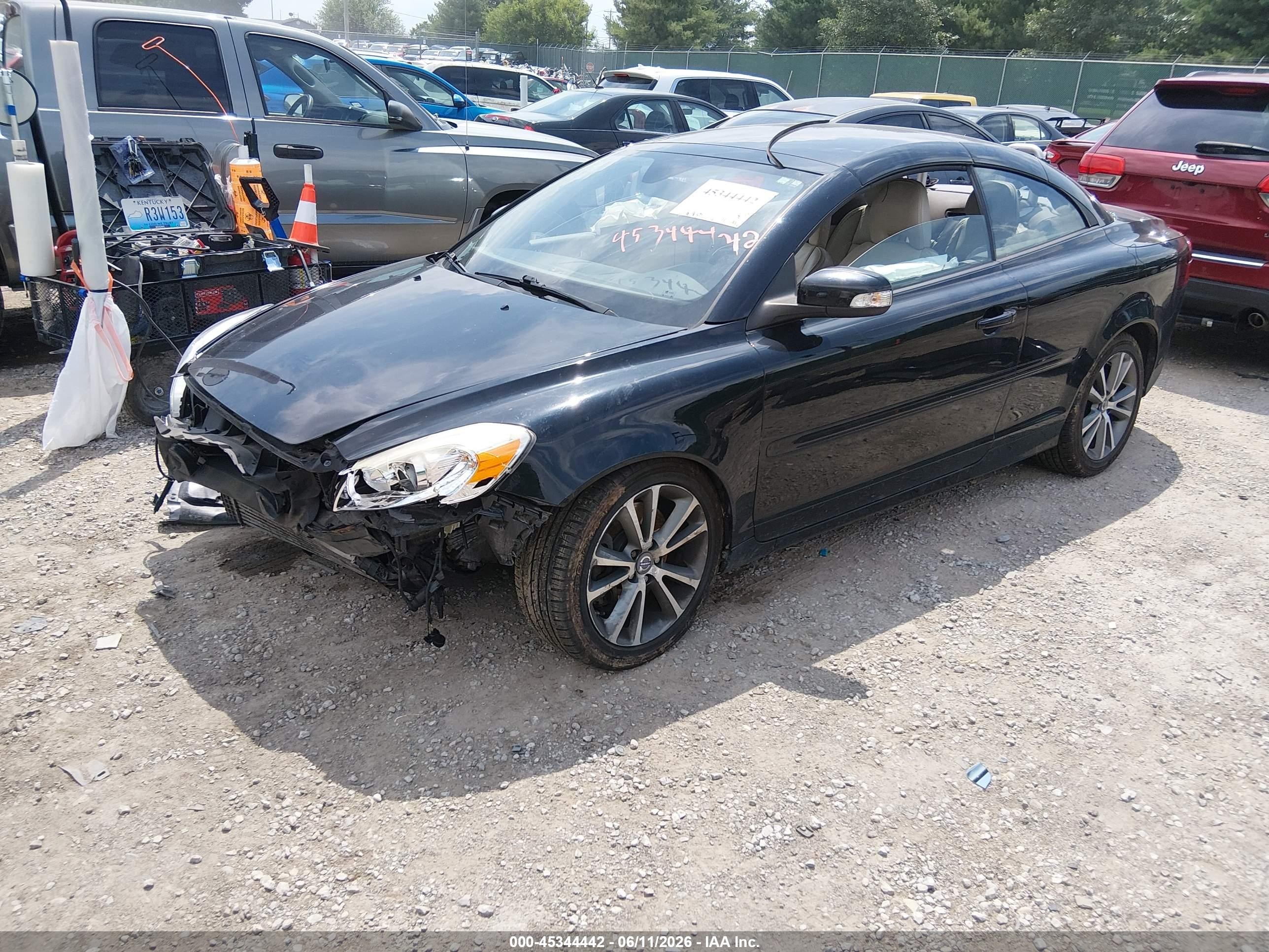 2011 Volvo C70 T5 (fleet Only)/t5 (retail Only) Черный vin: YV1672MC2BJ120699