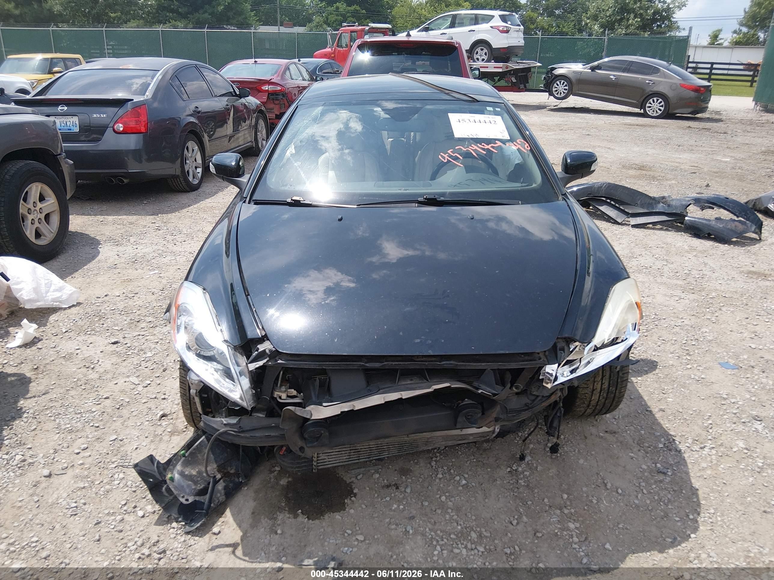2011 Volvo C70 T5 (fleet Only)/t5 (retail Only) Черный vin: YV1672MC2BJ120699