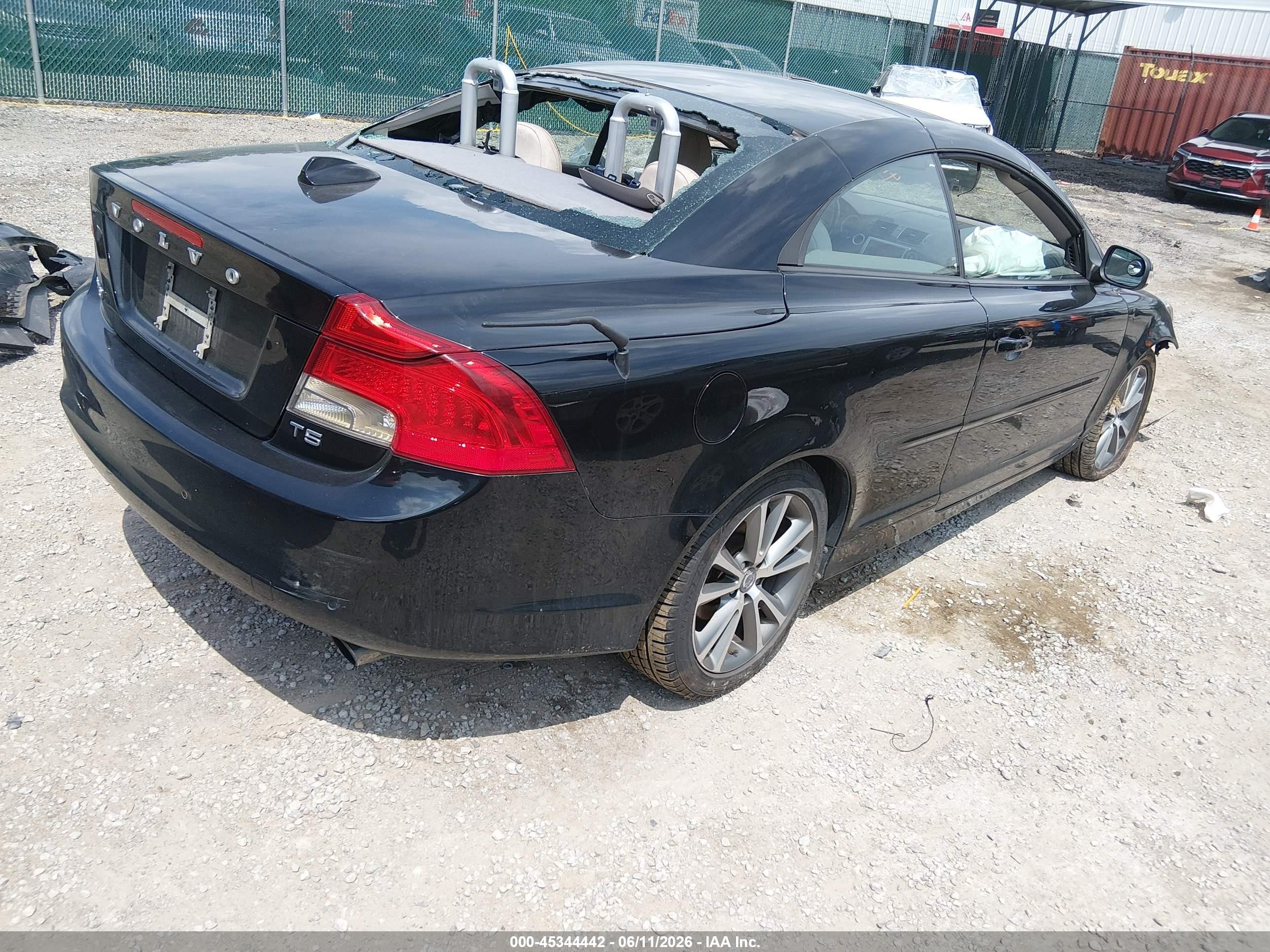 2011 Volvo C70 T5 (fleet Only)/t5 (retail Only) Черный vin: YV1672MC2BJ120699