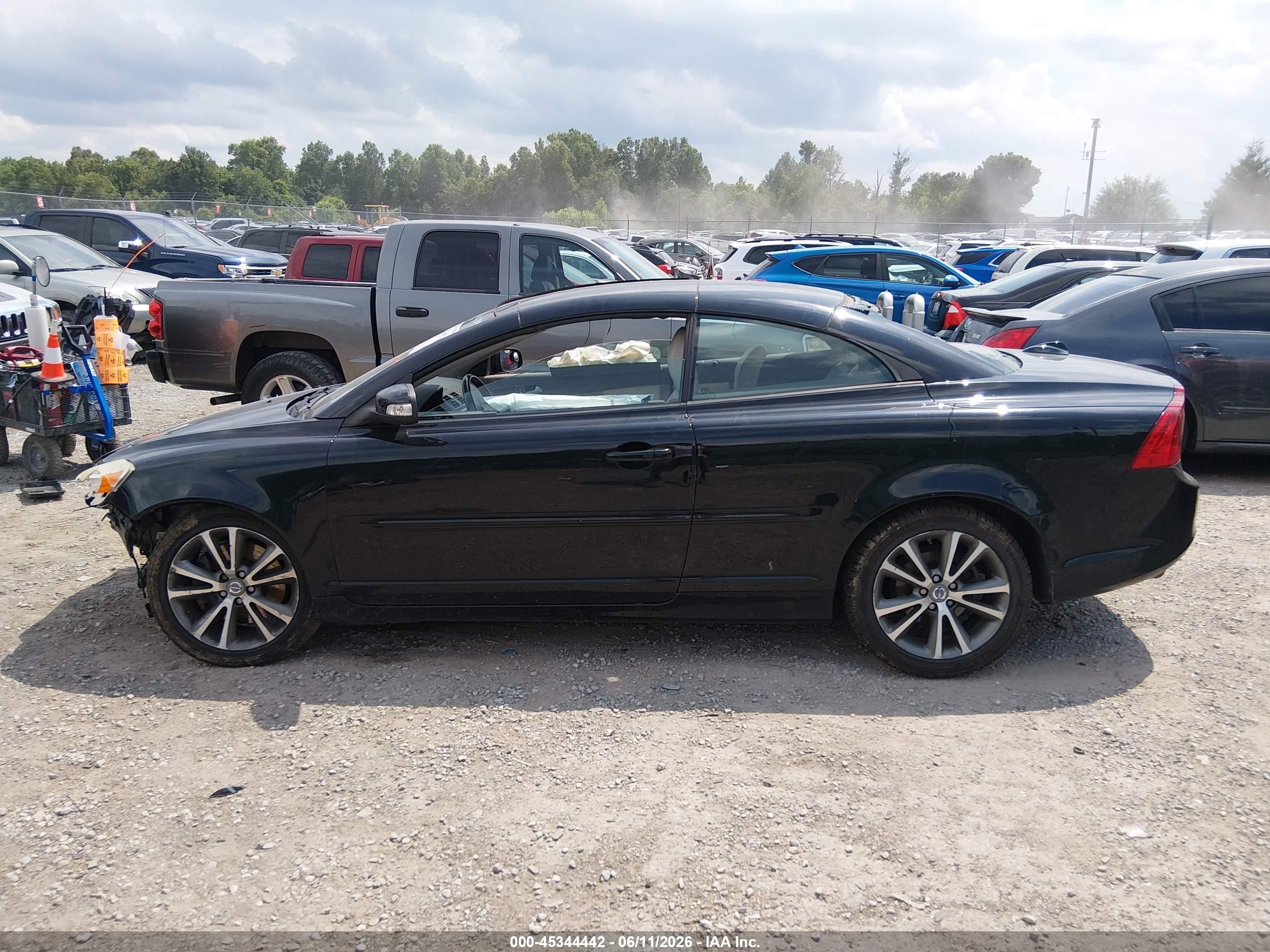 2011 Volvo C70 T5 (fleet Only)/t5 (retail Only) Черный vin: YV1672MC2BJ120699