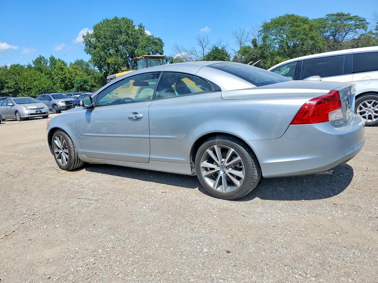 2012 Volvo C70 T5 Silver vin: YV1672MC2CJ129968