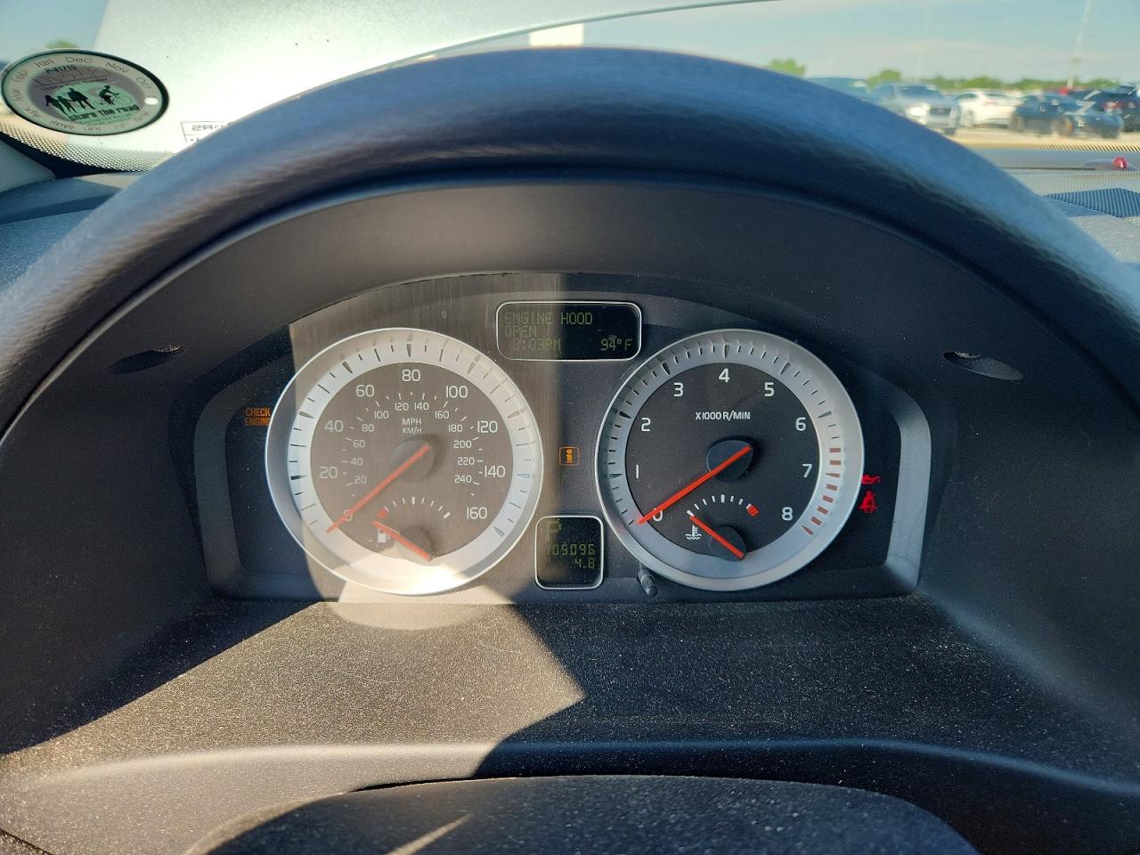 2013 Volvo C70 T5 Silver vin: YV1672MC2DJ136839