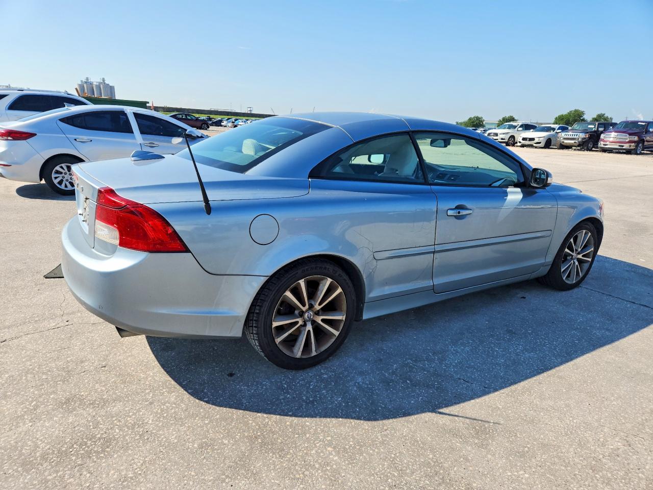 2013 Volvo C70 T5 Silver vin: YV1672MC2DJ136839