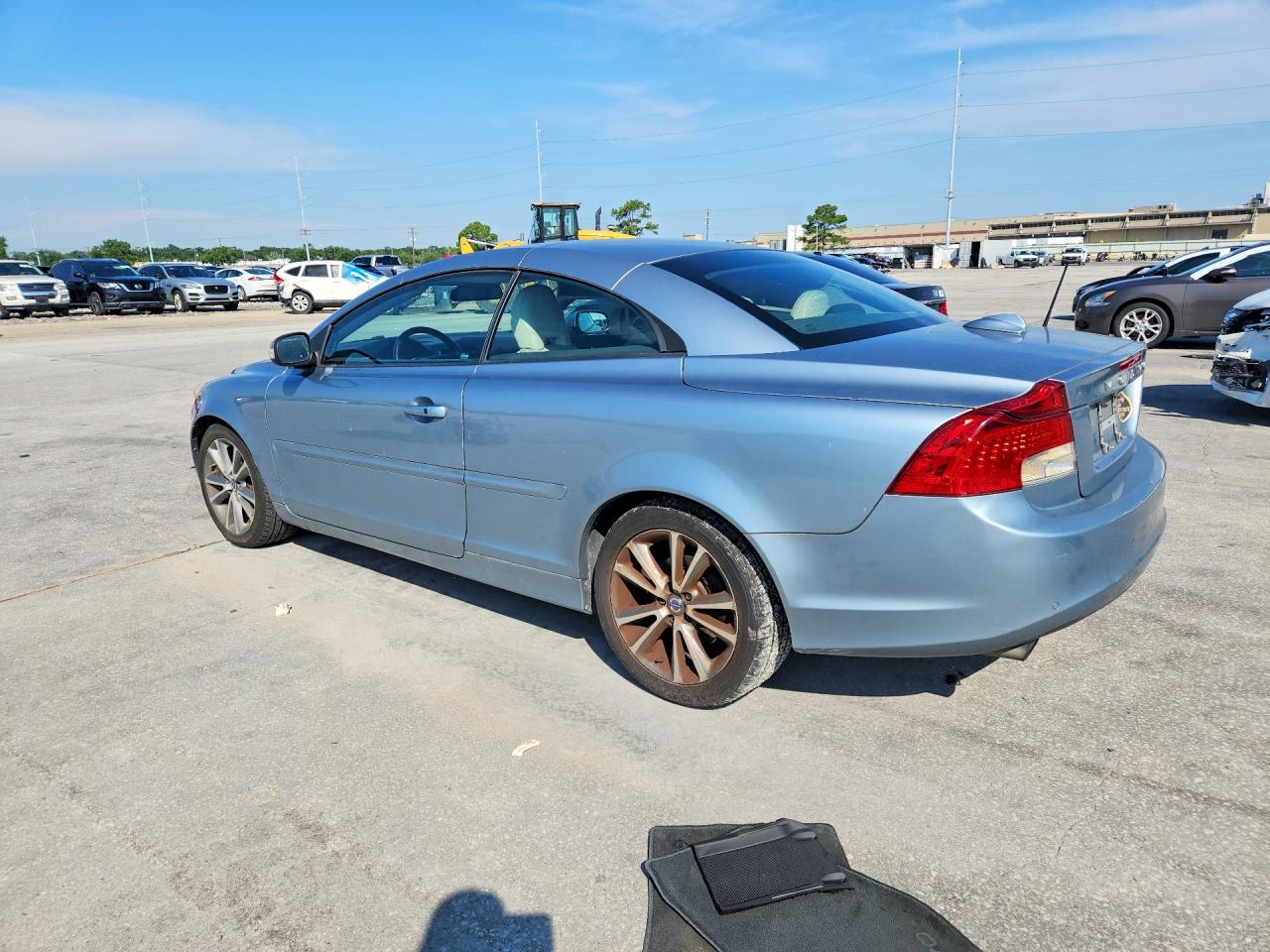 2013 Volvo C70 T5 Silver vin: YV1672MC2DJ136839