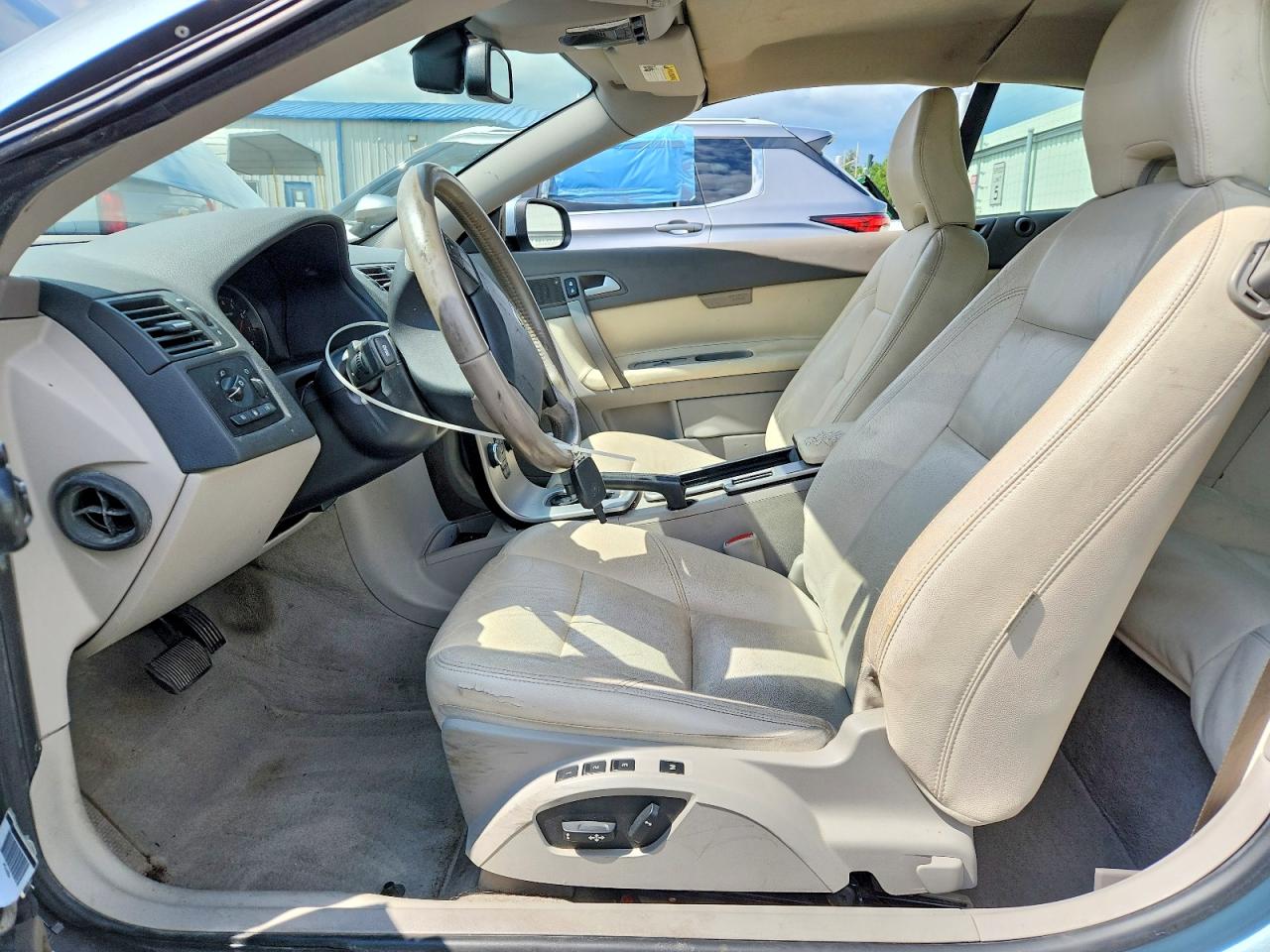 2010 Volvo C70 T5 Blue vin: YV1672MC3AJ091762