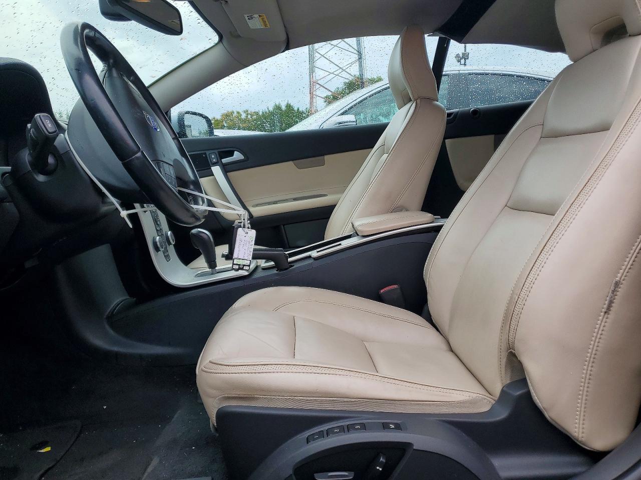 2013 Volvo C70 T5 Silver vin: YV1672MC3DJ140432